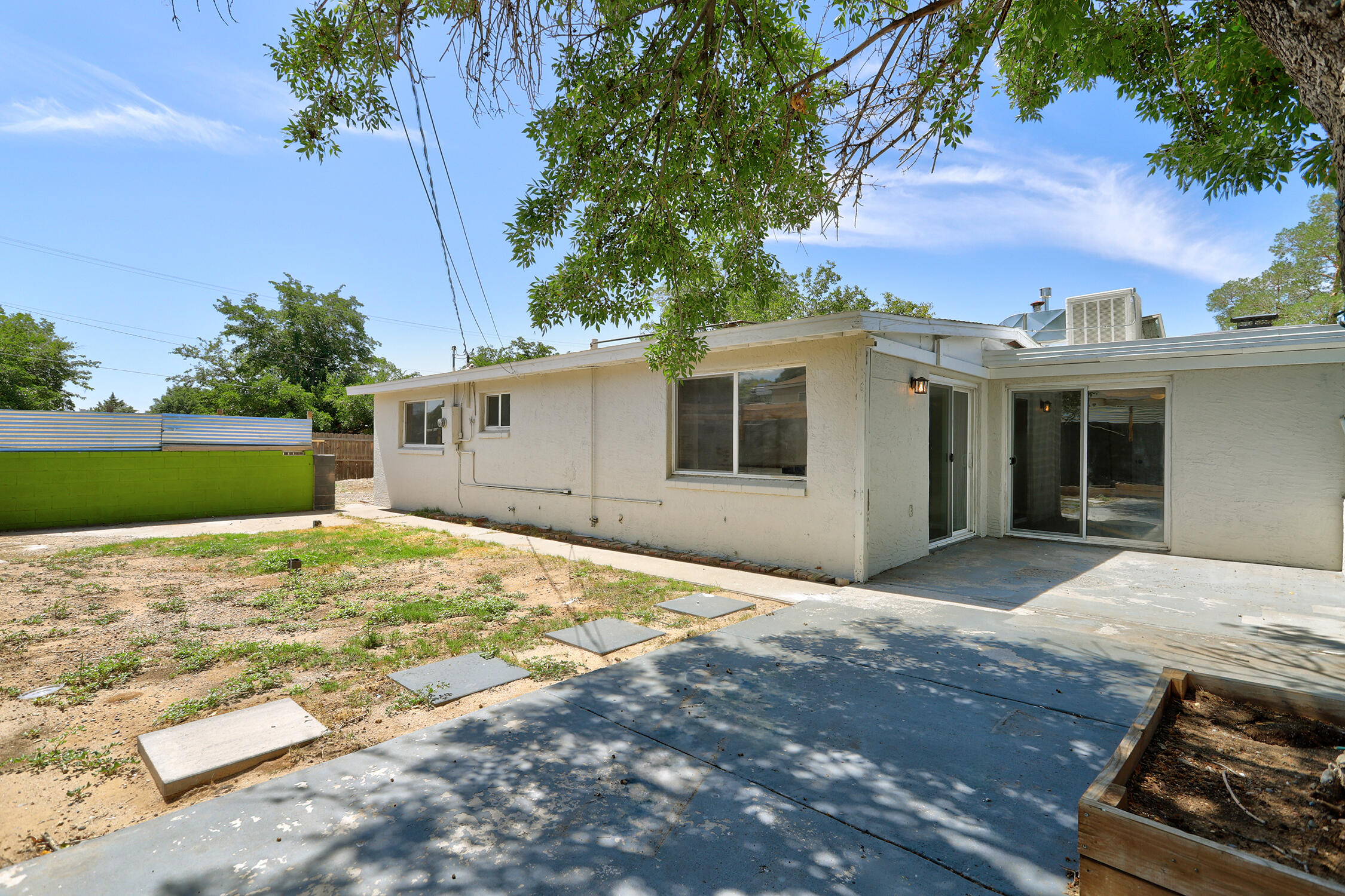 Photo 5 — 1800 Britt Street NE