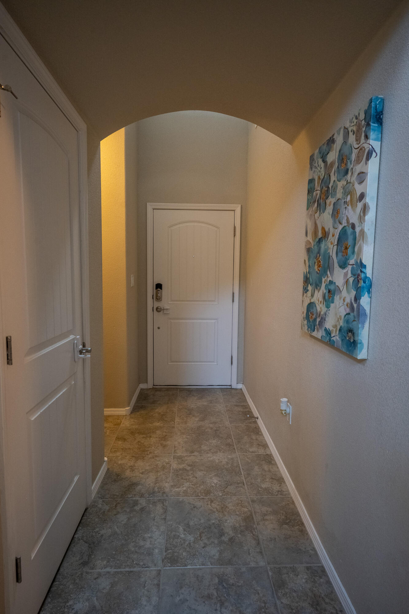 Photo 6 — 6024 Mafraq Avenue NW