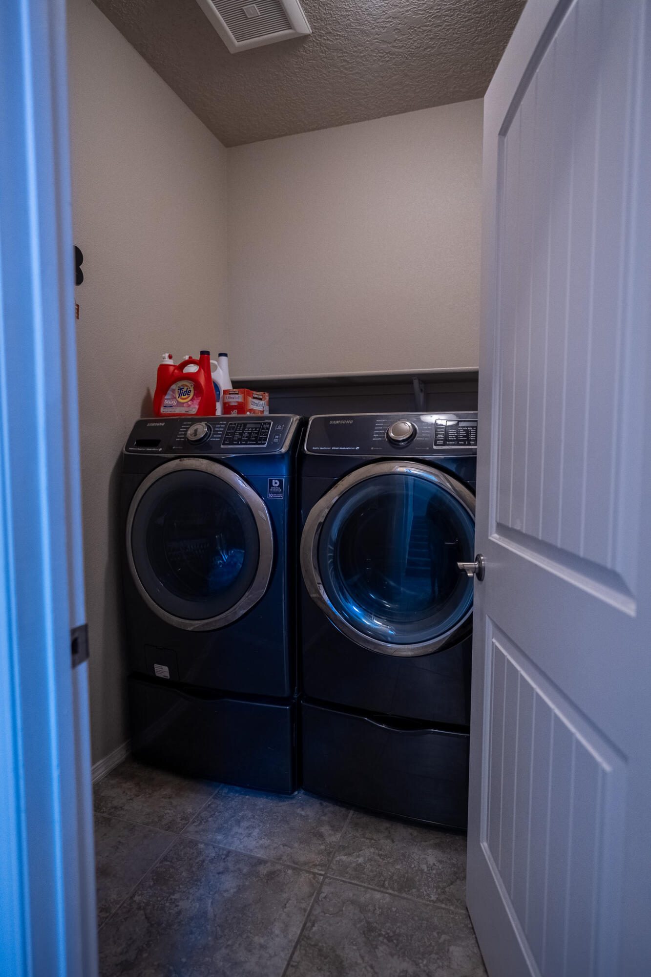 Photo 8 — 6024 Mafraq Avenue NW