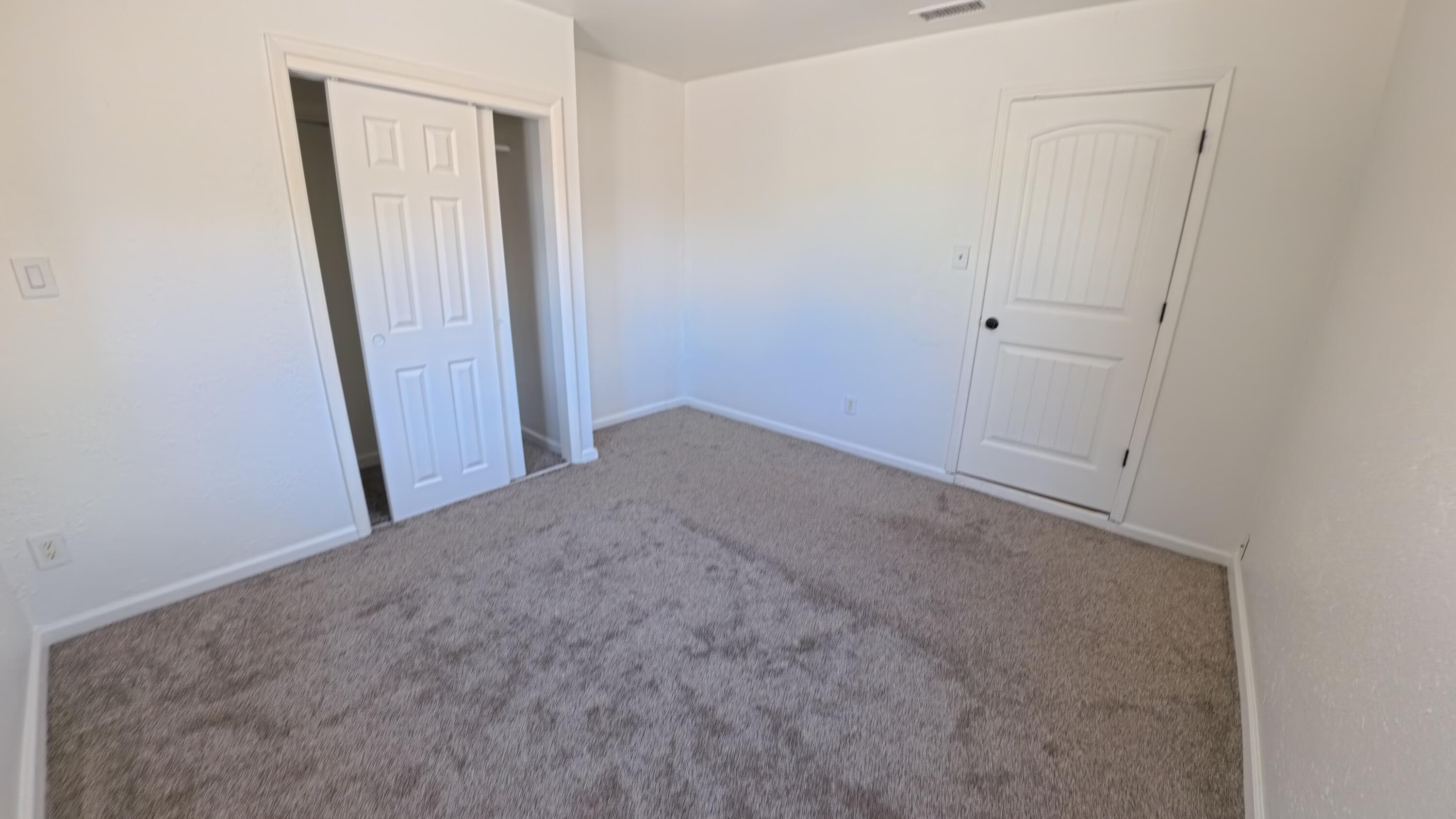 Photo 5 — 4416 10th Street NW