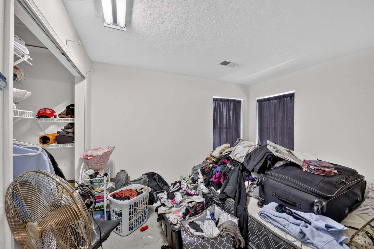 Photo 4 — 1372 Lil Avenue NE