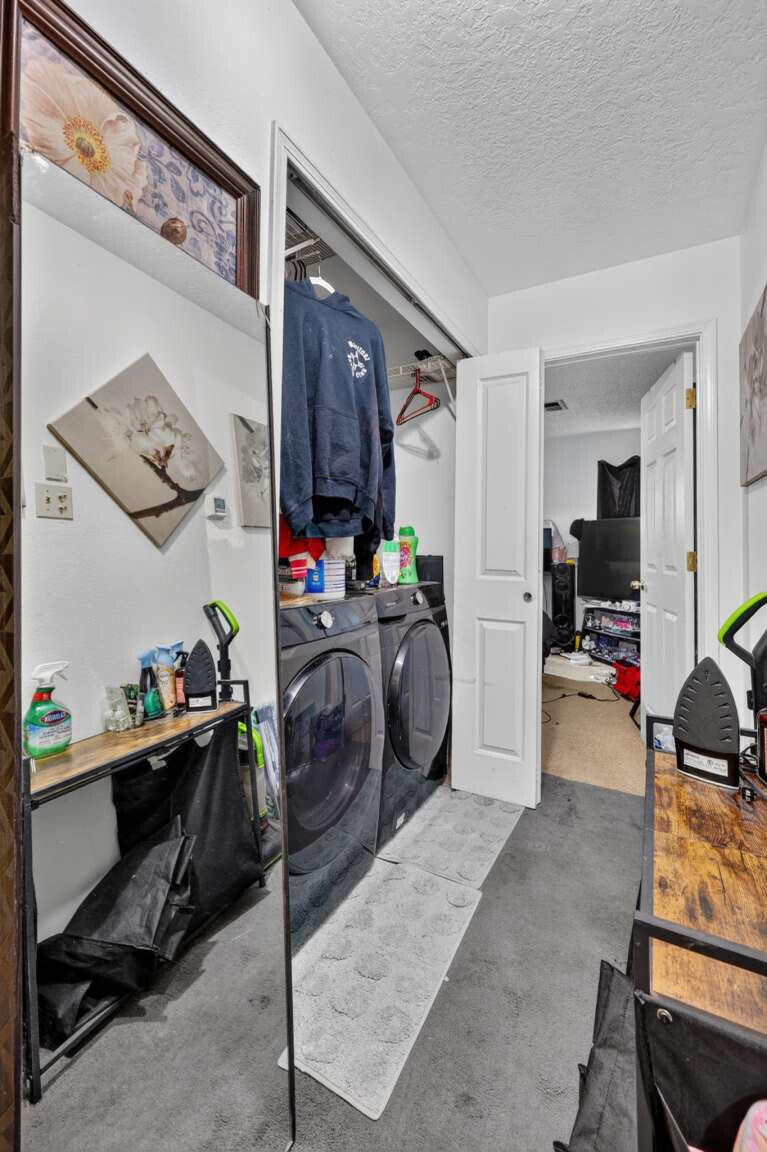 Photo 6 — 1372 Lil Avenue NE