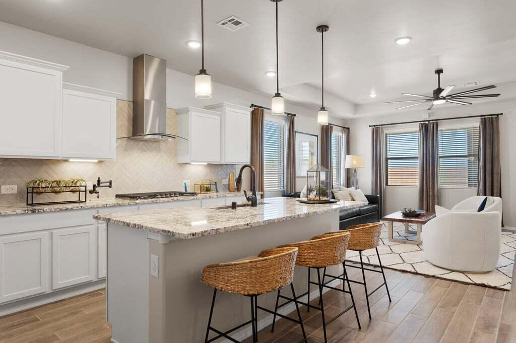 Photo 12 — 3560 Santa Fe Trail SW
