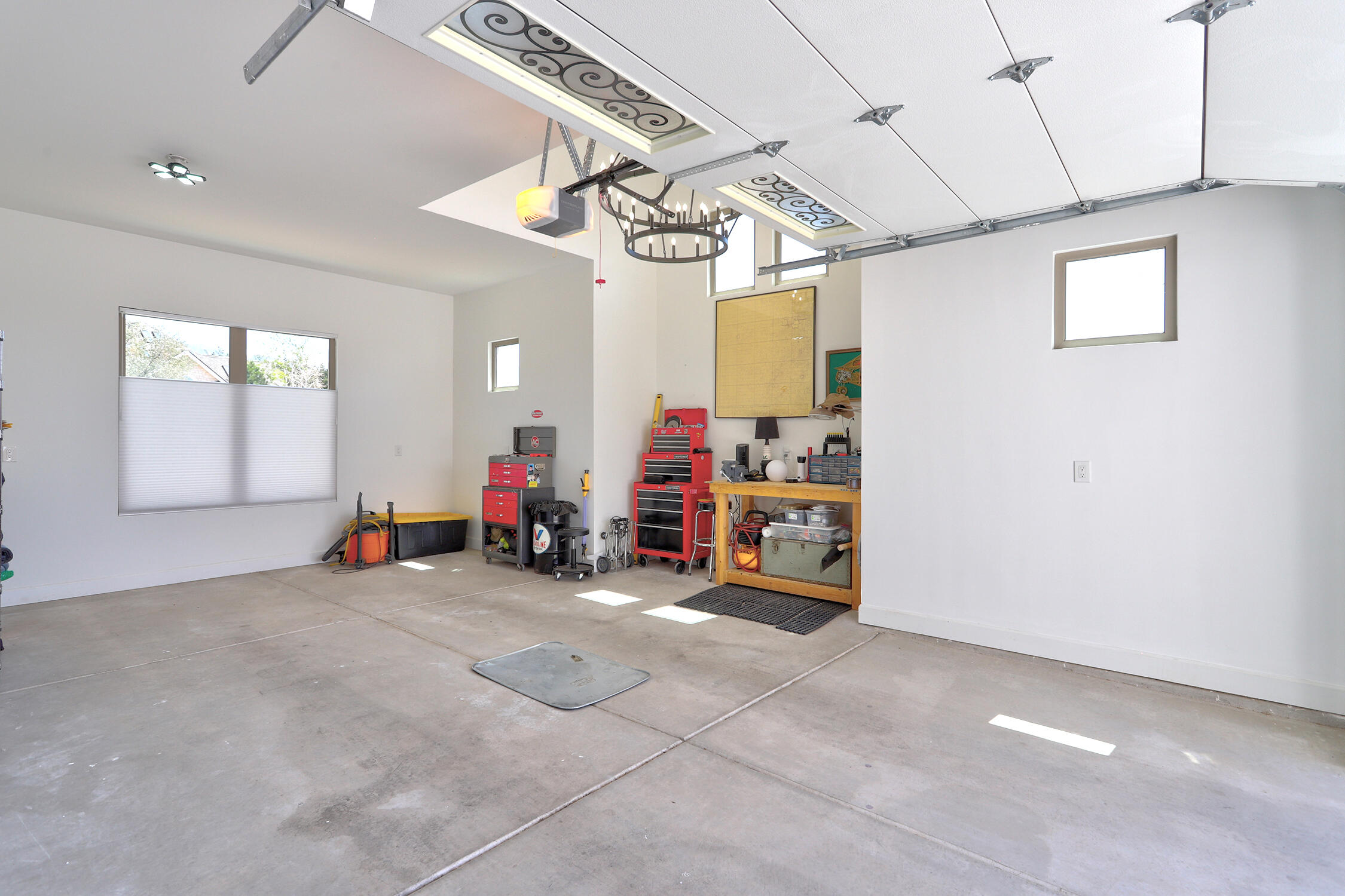 Photo 4 — 11405 Wilshire Avenue NE