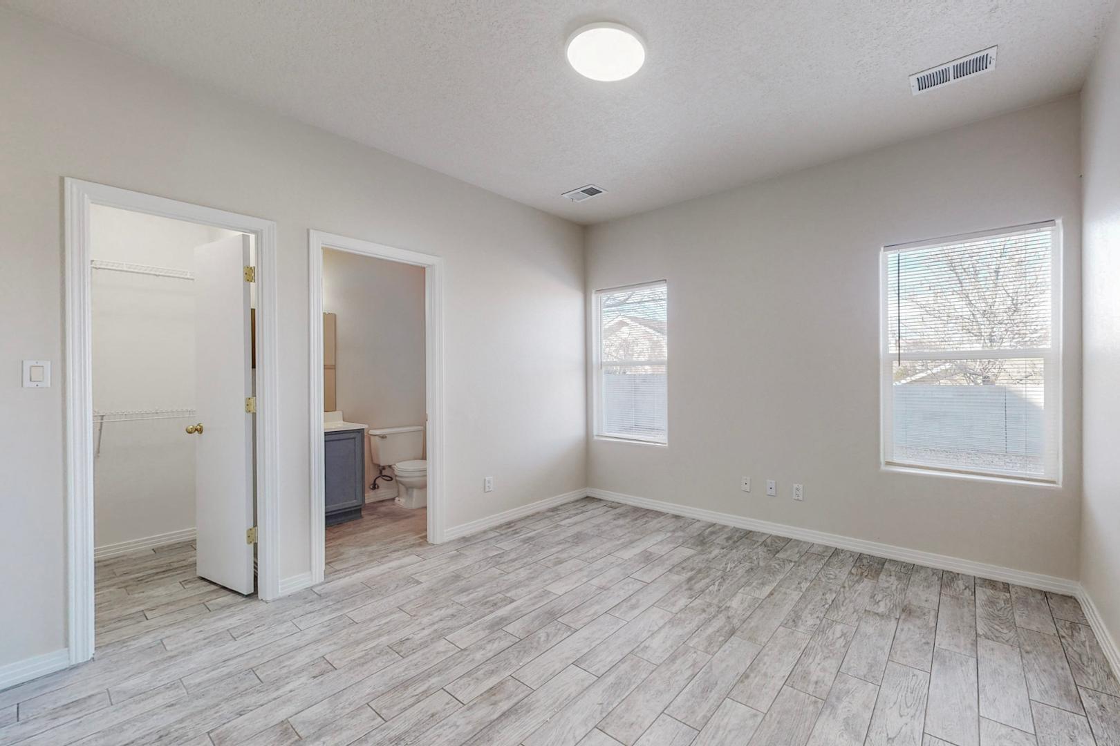 Photo 13 — 5419 Saturnia Road NW