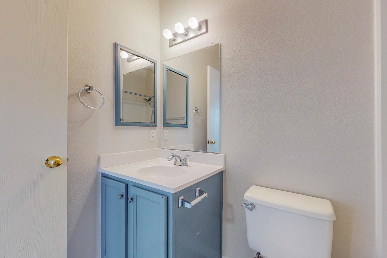 Photo 12 — 5419 Saturnia Road NW