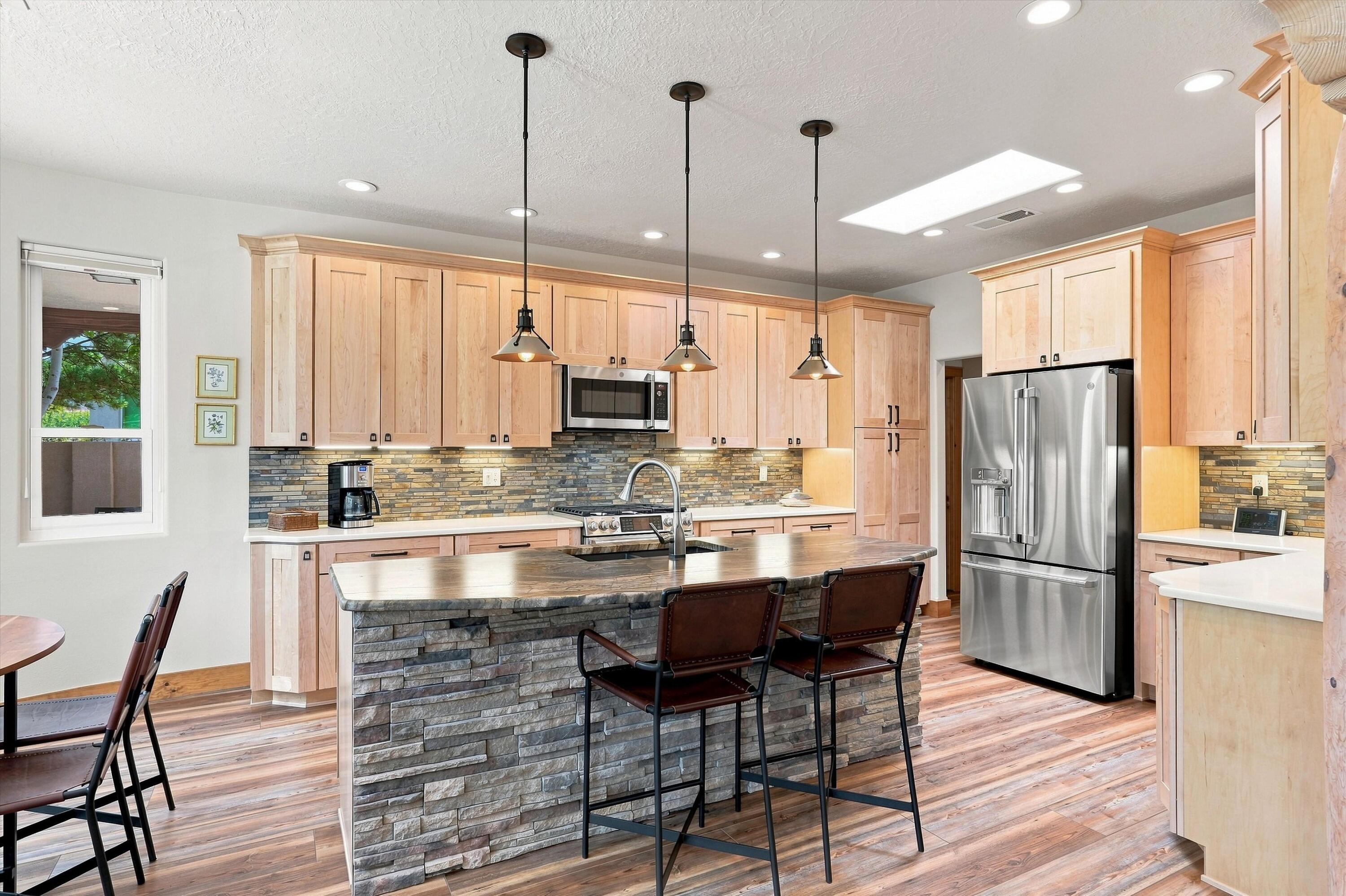 Photo 20 — 6420 Anasazi Drive NE