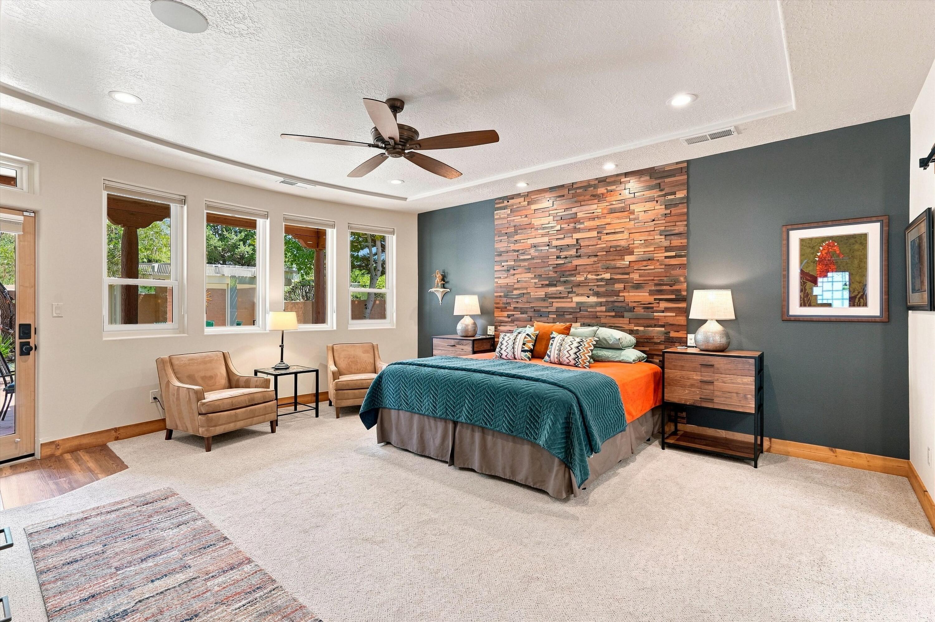 Photo 2 — 6420 Anasazi Drive NE