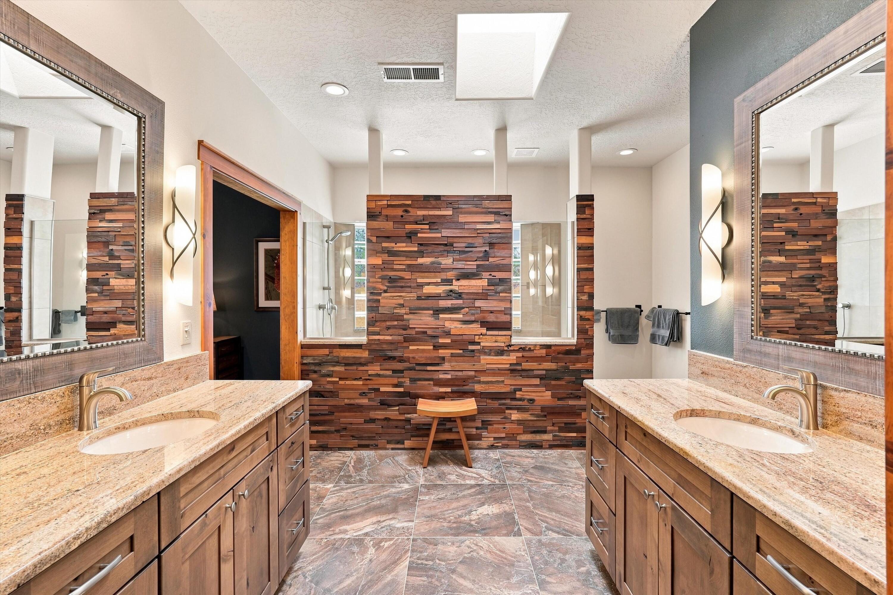 Photo 3 — 6420 Anasazi Drive NE