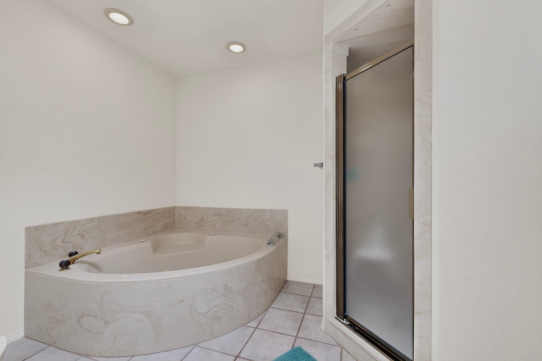 Photo 11 — 1021 Lee Trevino Drive
