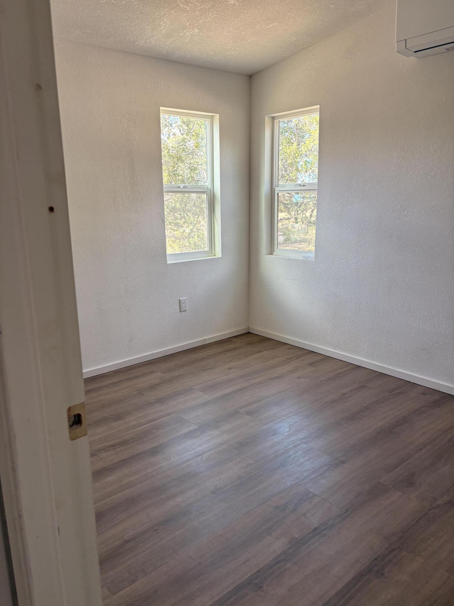 Photo 6 — 45 Holli Loop