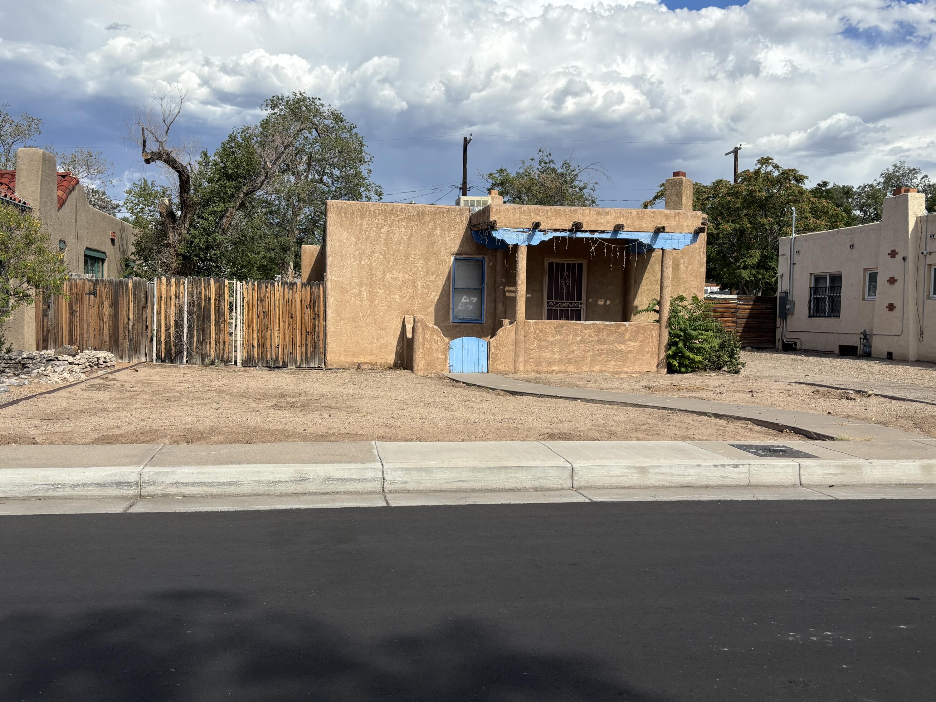 440 Amherst Drive NE, Albuquerque, NM 87106