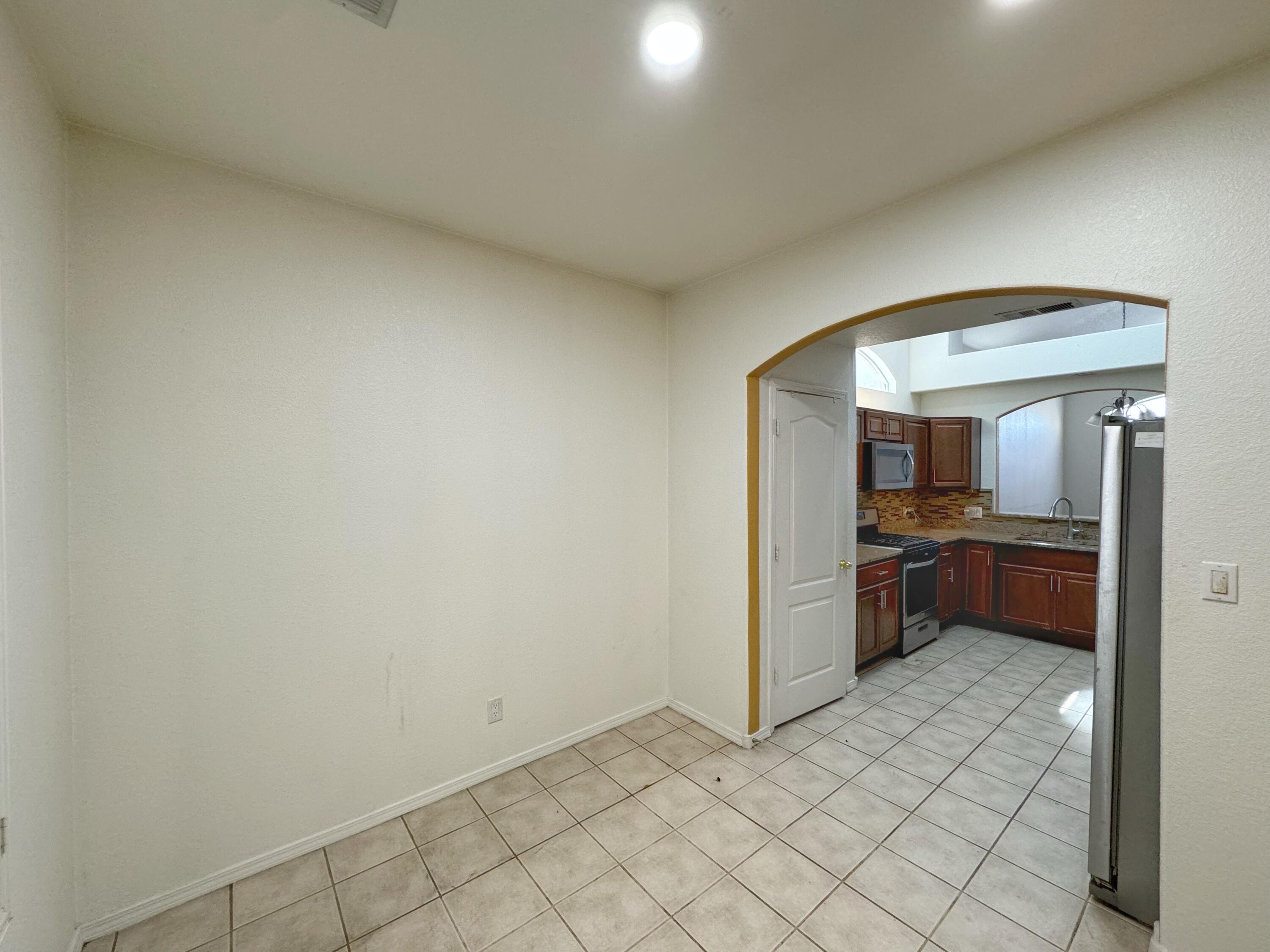 Photo 18 — 7424 Desert Eagle Road NE