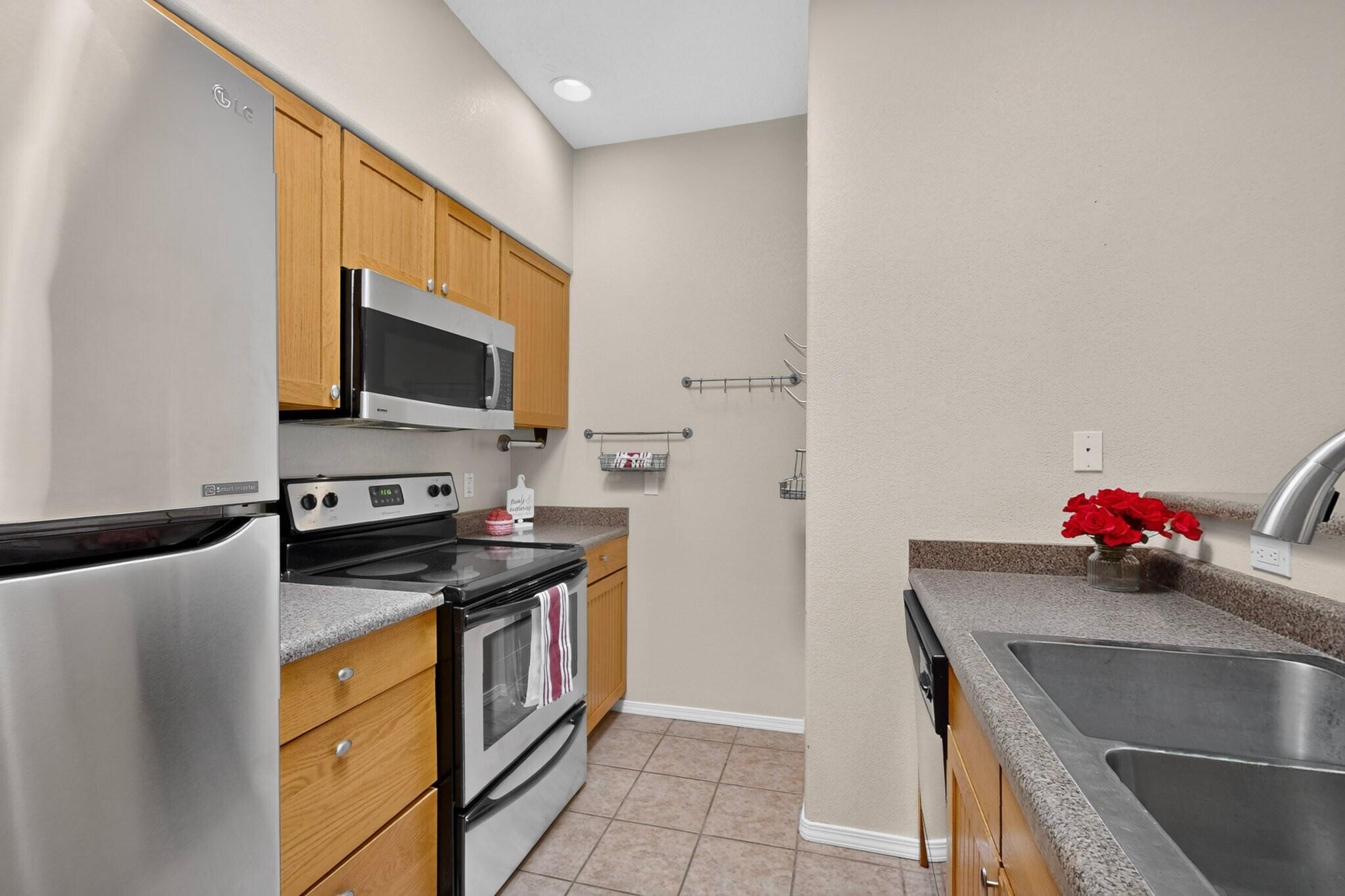 Photo 4 — 4405 Desert Chicory Court SE