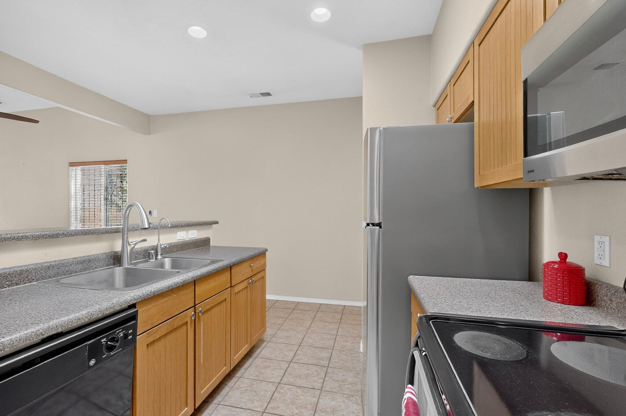 Photo 6 — 4405 Desert Chicory Court SE