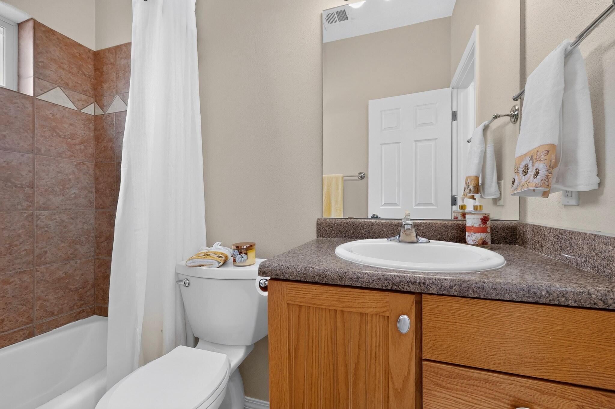 Photo 8 — 4405 Desert Chicory Court SE