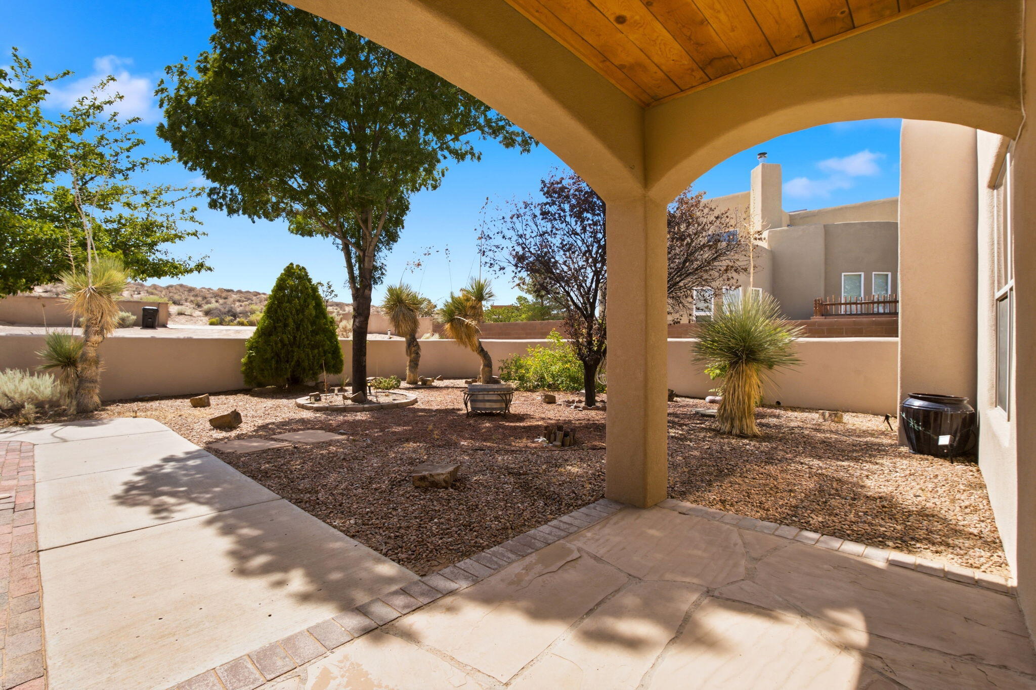 Photo 11 — 6325 Del Carmen Drive NE
