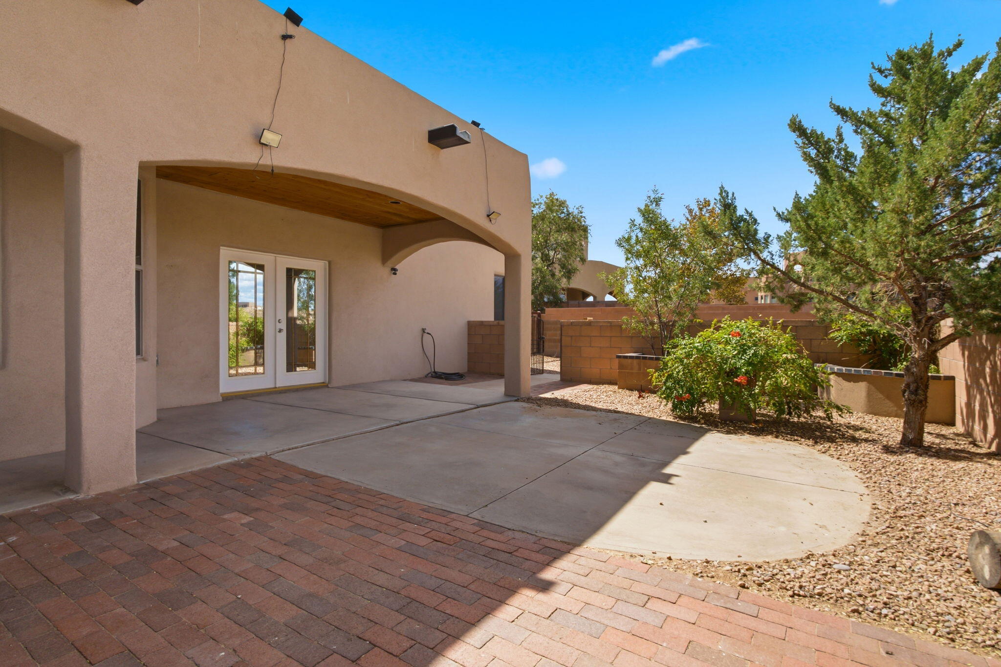 Photo 15 — 6325 Del Carmen Drive NE
