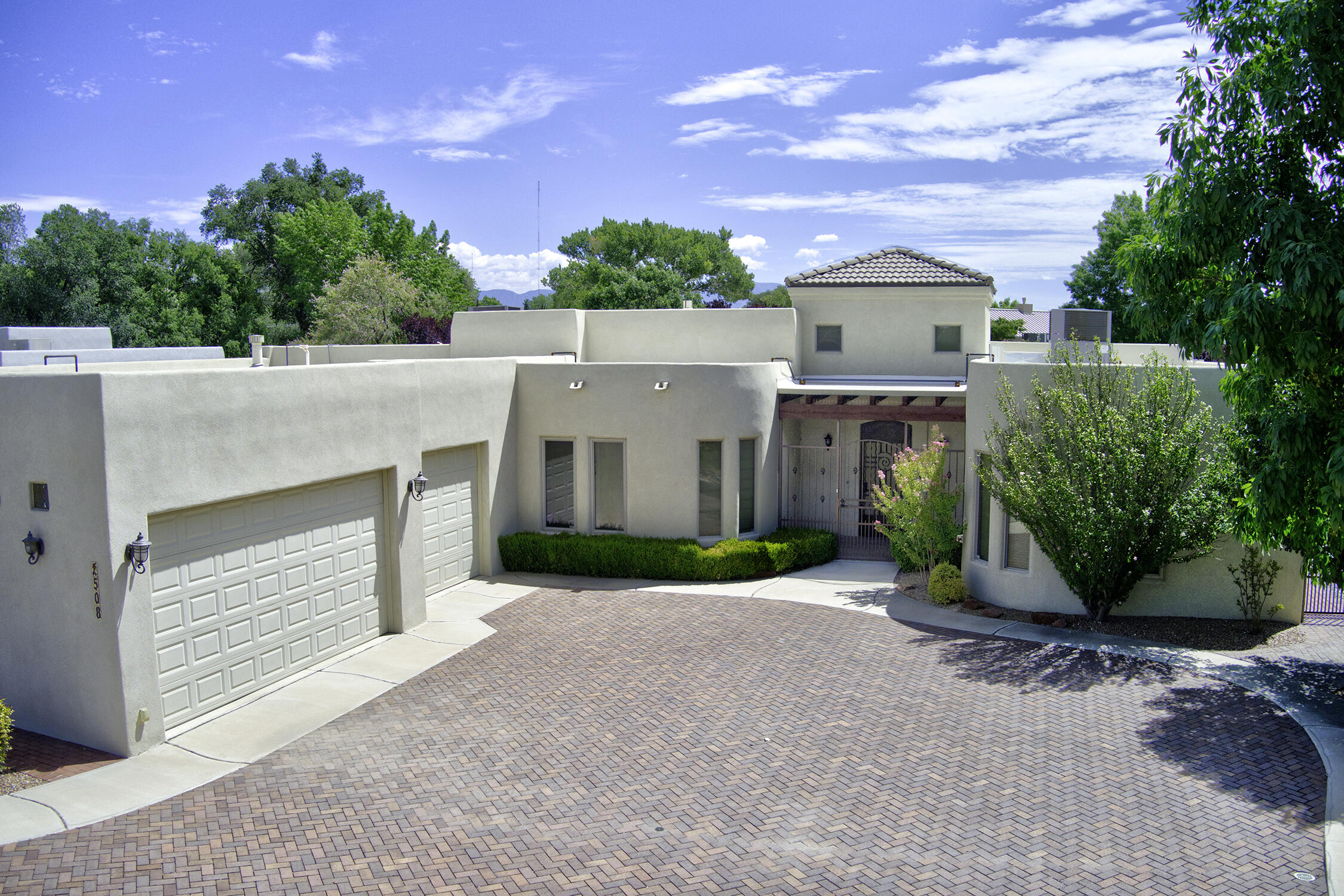 508 Laguna Seca Lane NW, Albuquerque, NM 87104