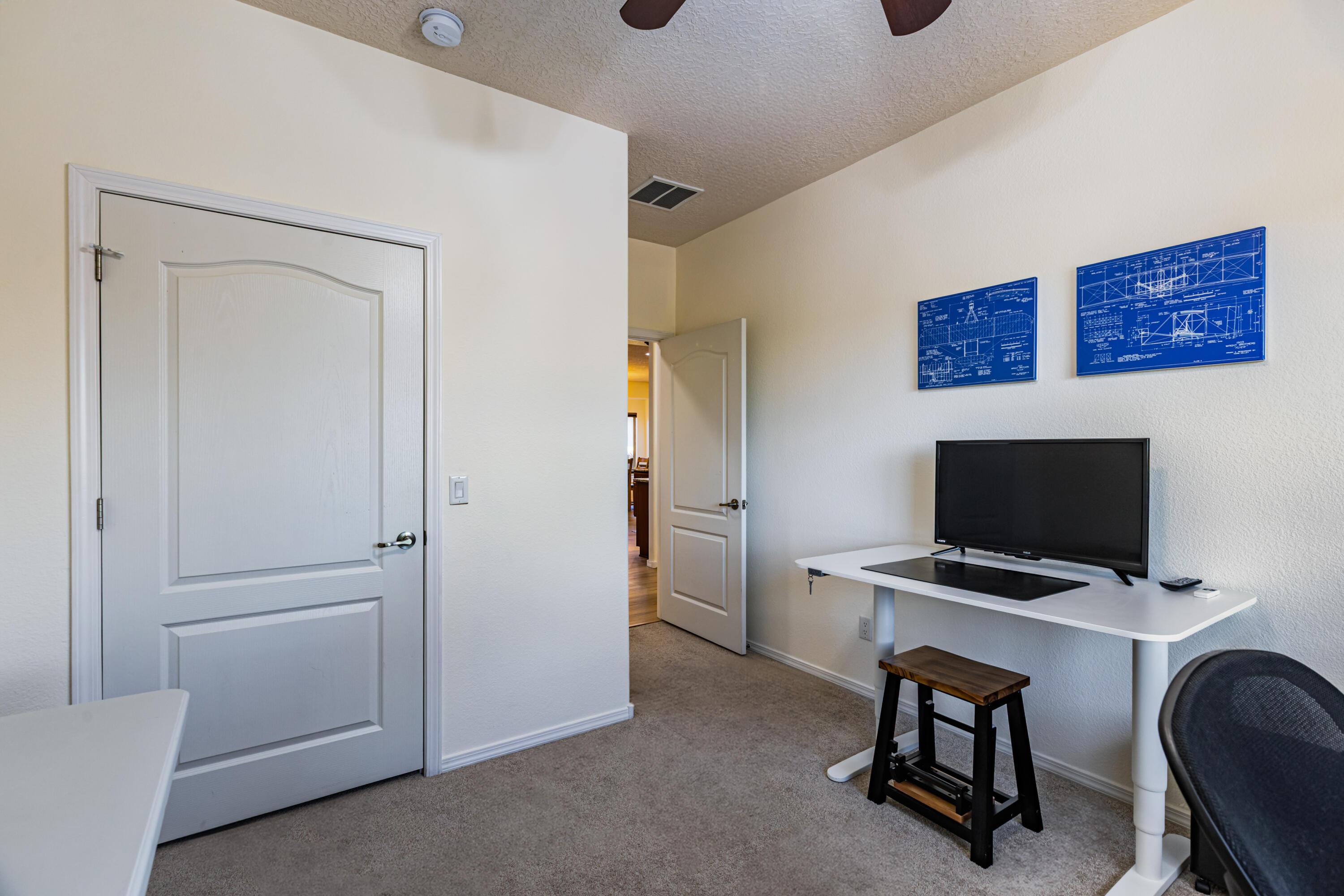 Photo 10 — 901 Prairie Zinnia Drive