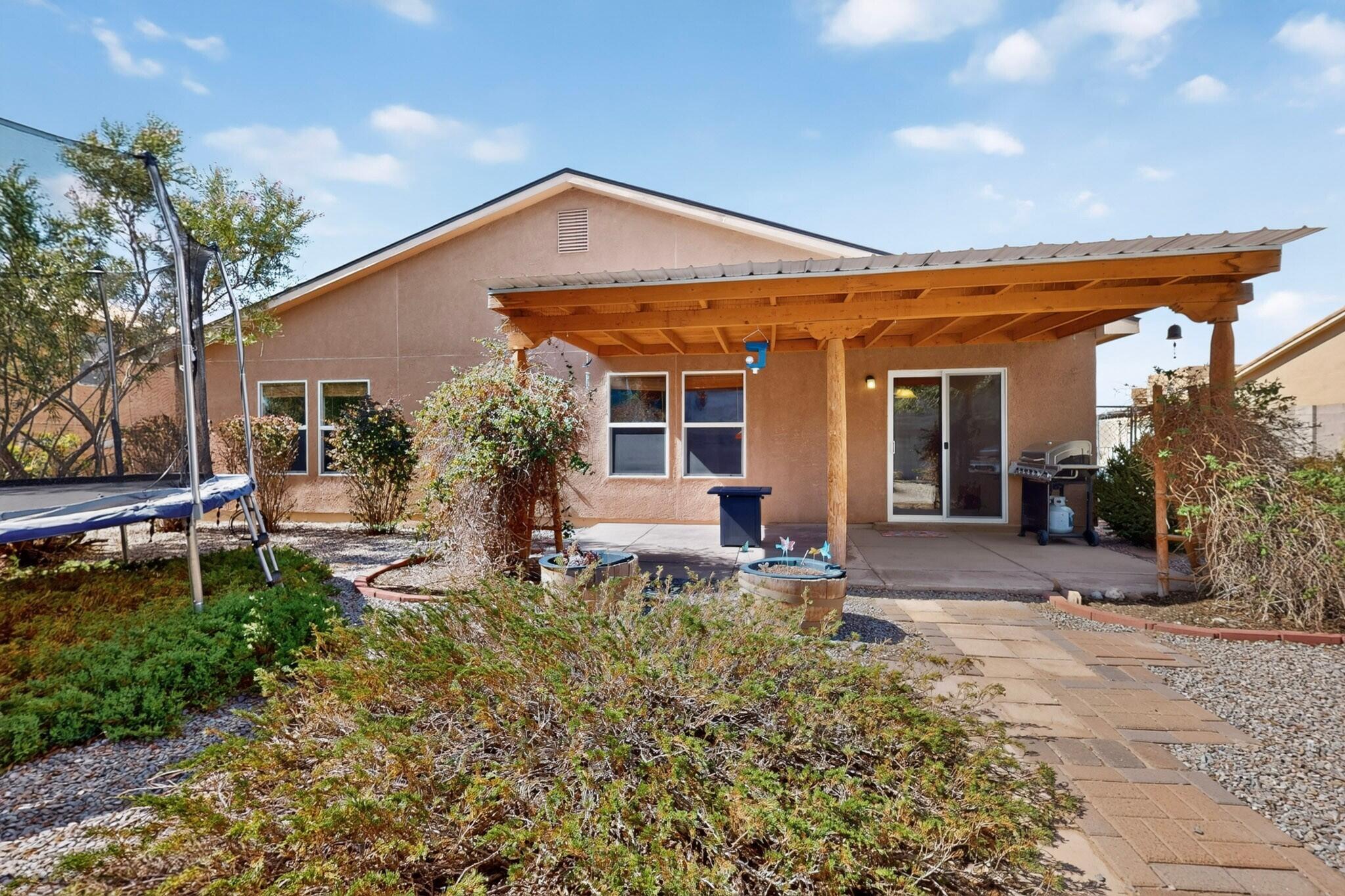 Photo 10 — 6125 Chaco Canyon Drive NE