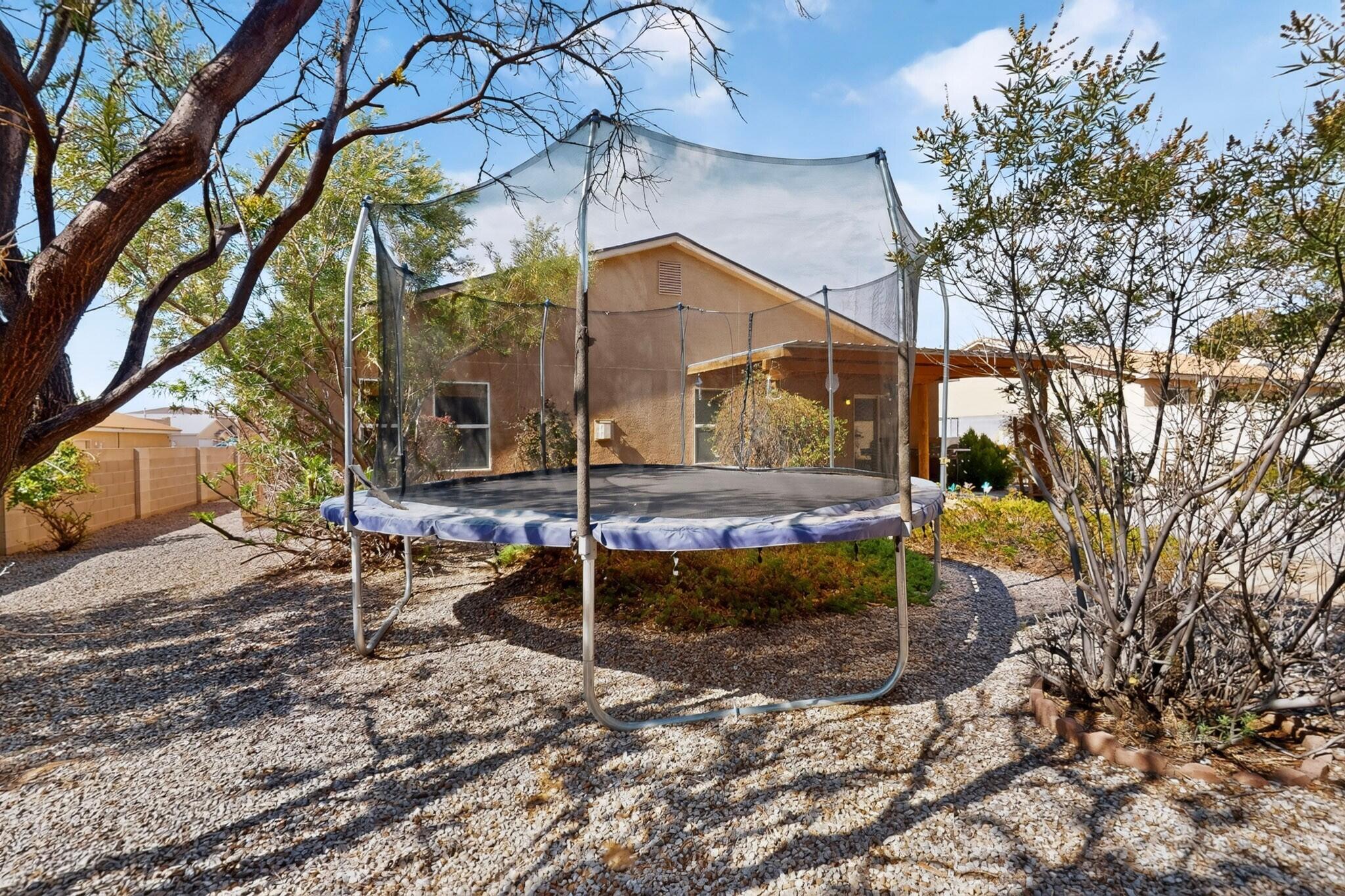 Photo 12 — 6125 Chaco Canyon Drive NE