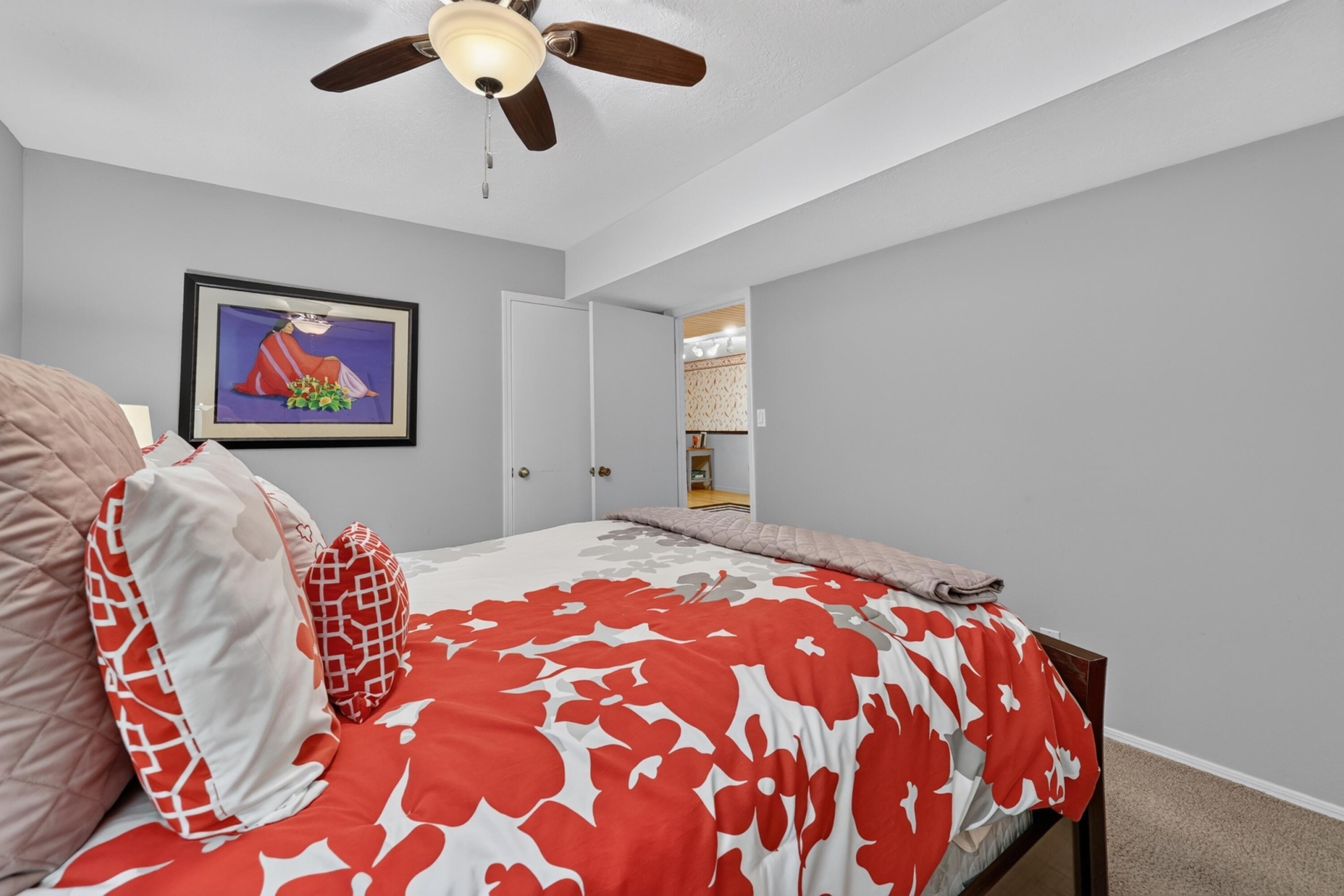 Photo 18 — 7916 Charger Trail NE
