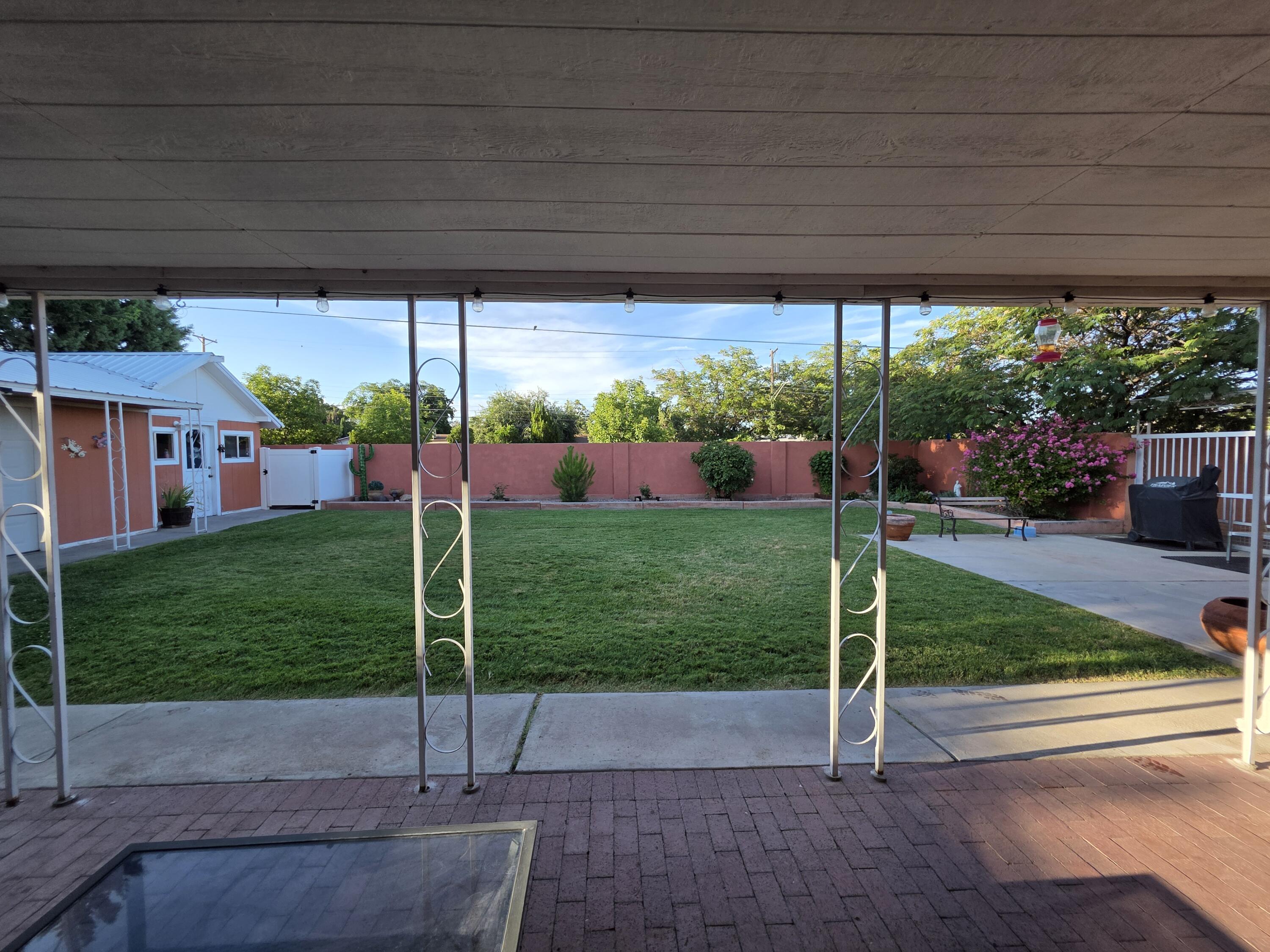 Photo 10 — 6900 Seminole Road NE