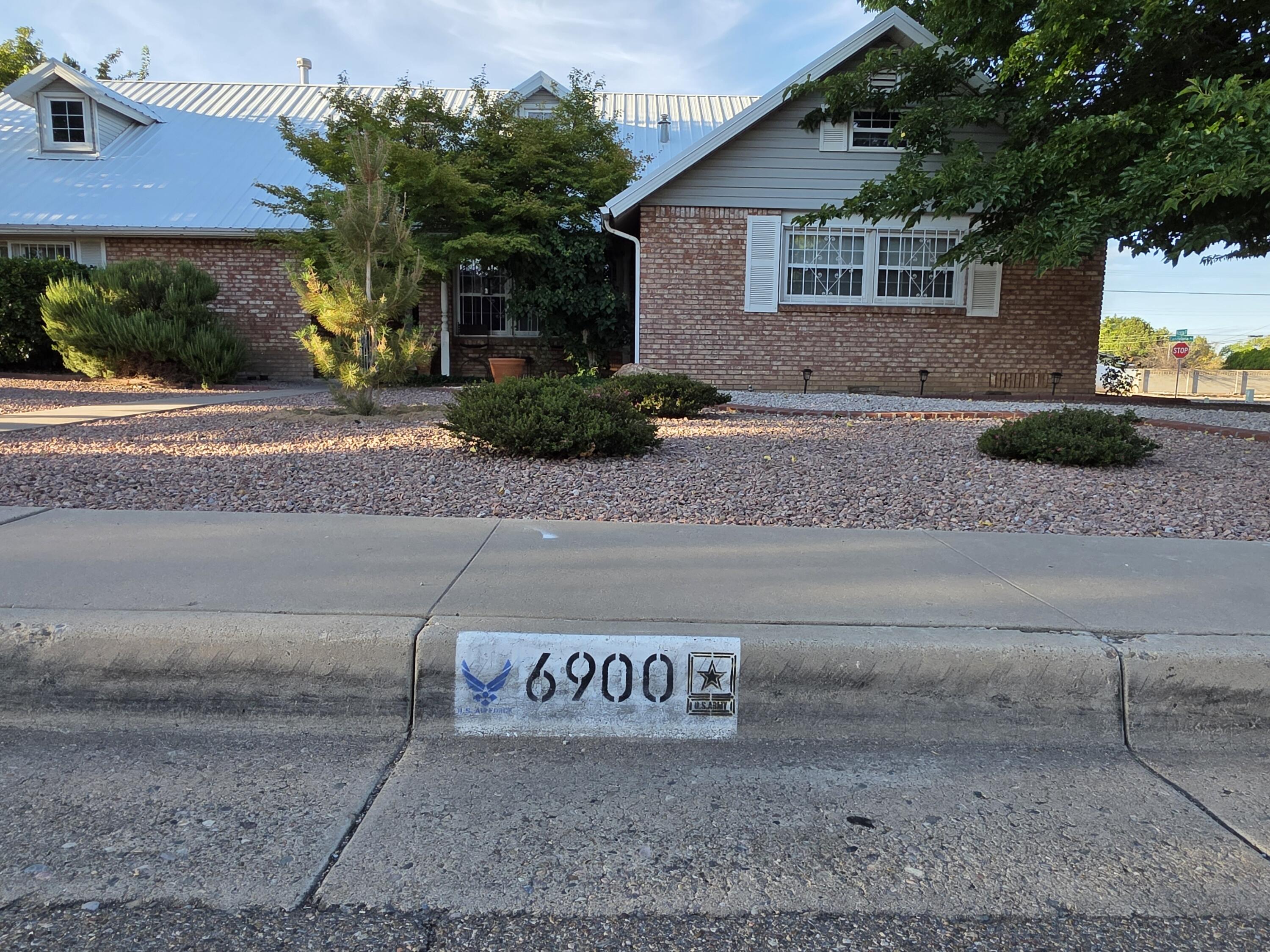 Photo 16 — 6900 Seminole Road NE