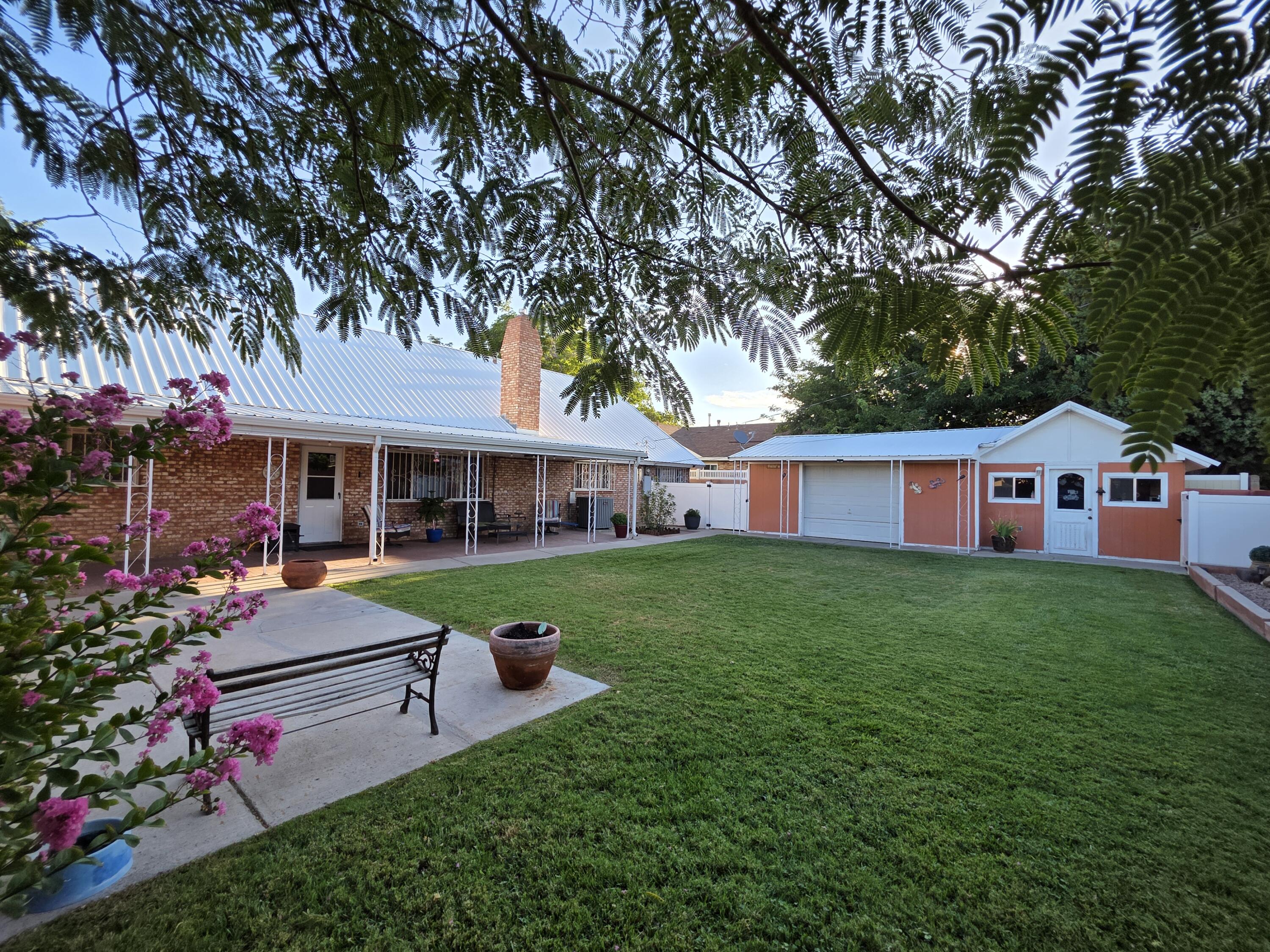 Photo 13 — 6900 Seminole Road NE