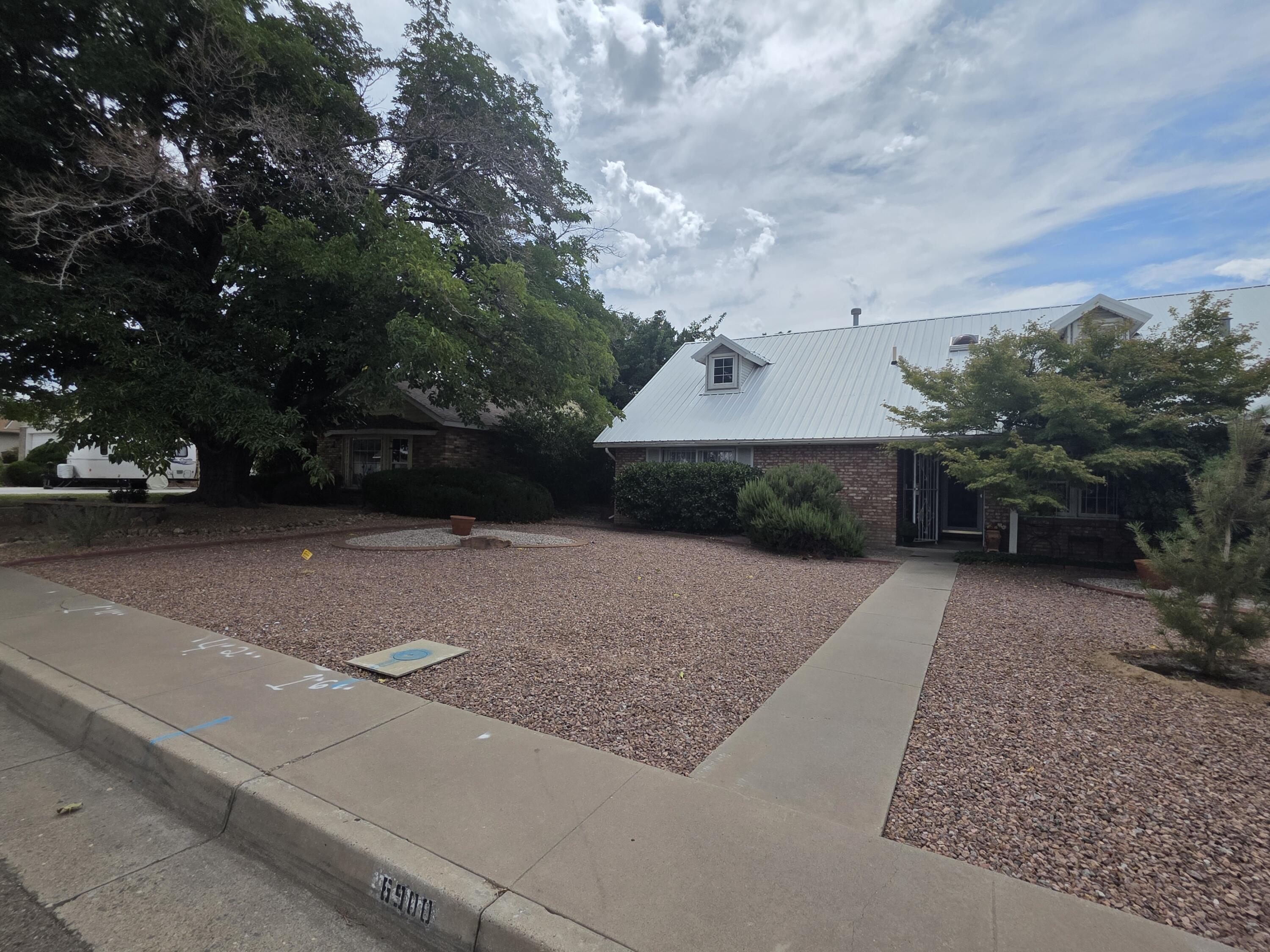 Photo 19 — 6900 Seminole Road NE