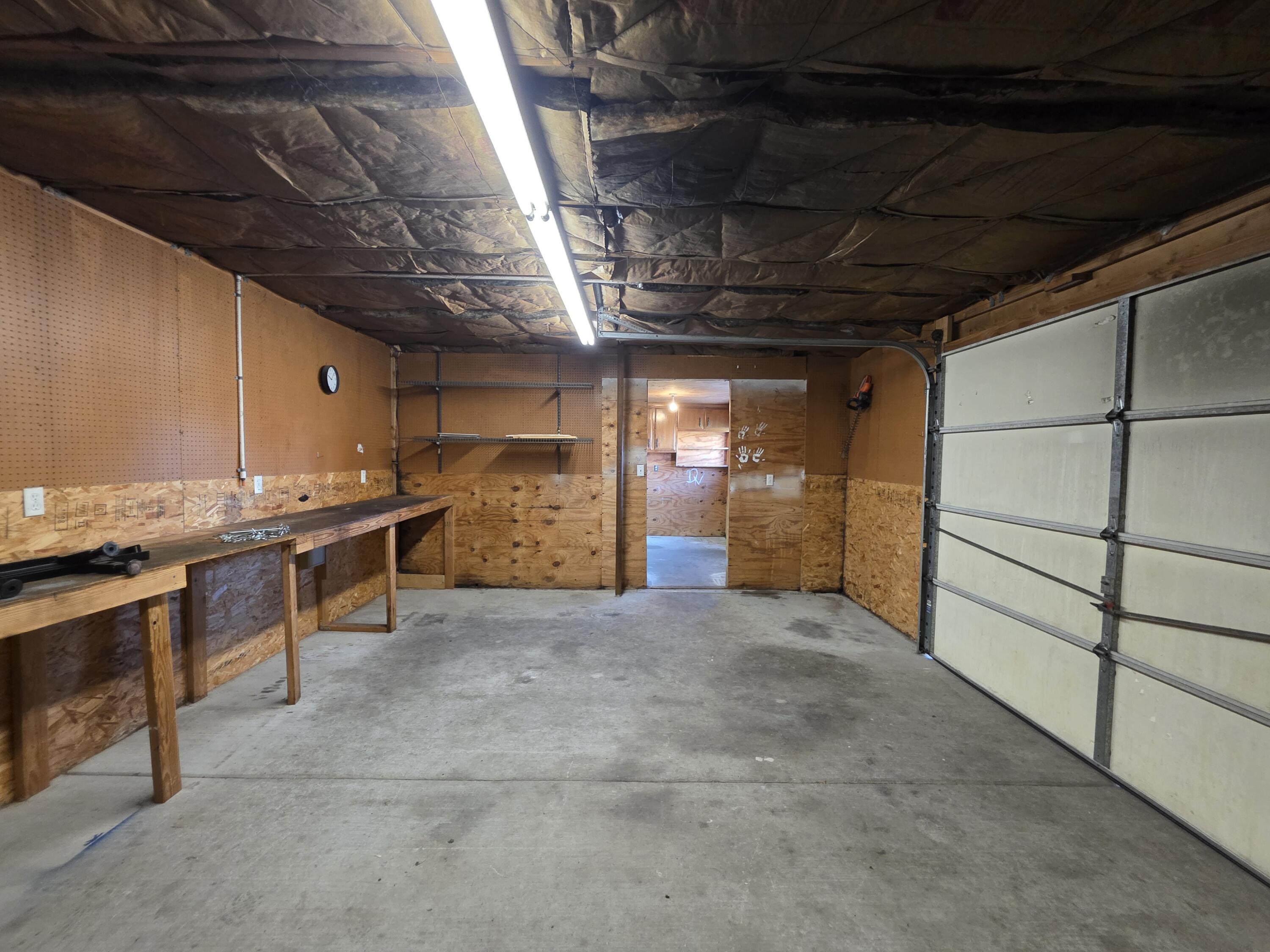 Photo 12 — 6900 Seminole Road NE