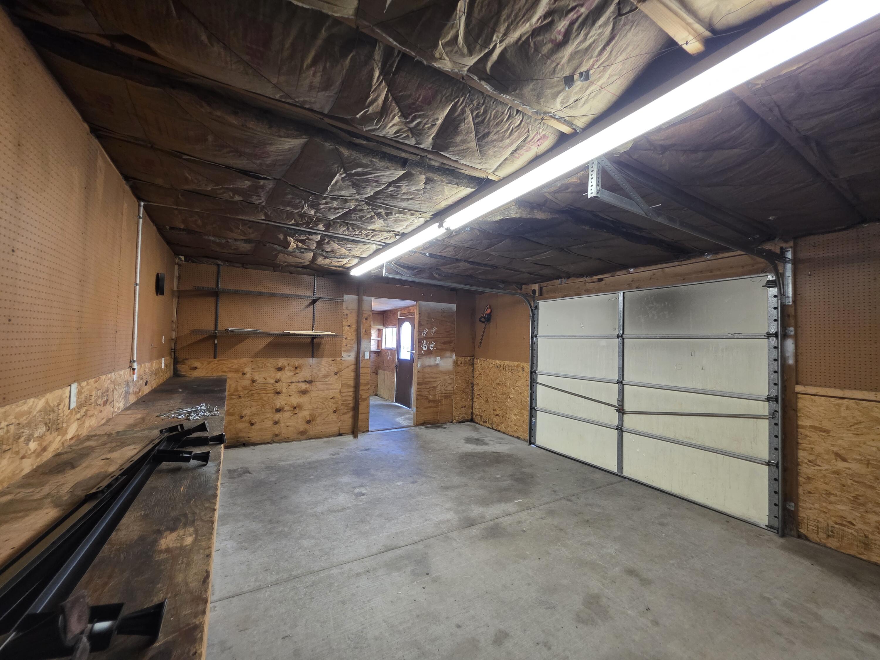 Photo 11 — 6900 Seminole Road NE