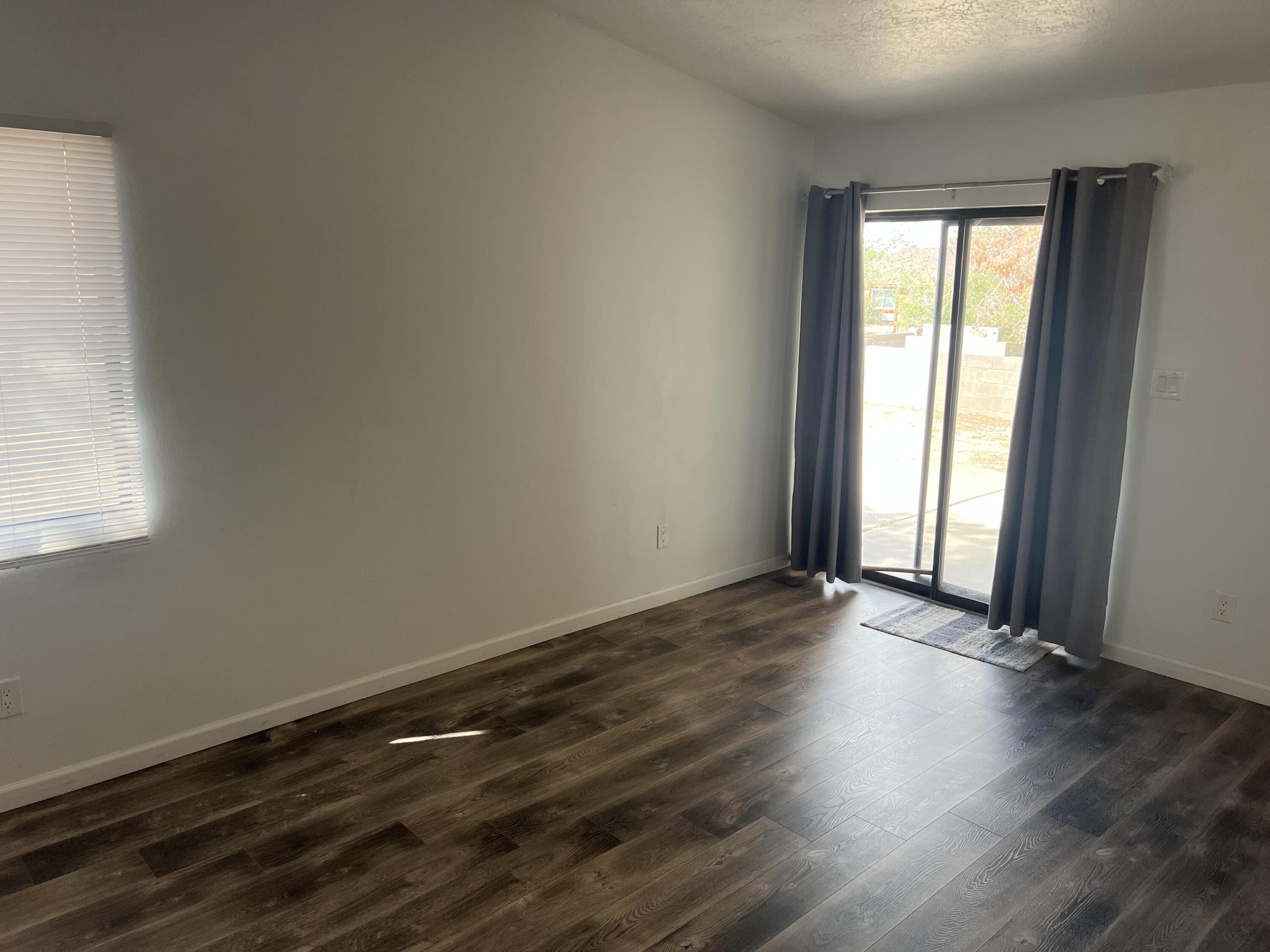 Photo 4 — 2596 Harvard Drive SE