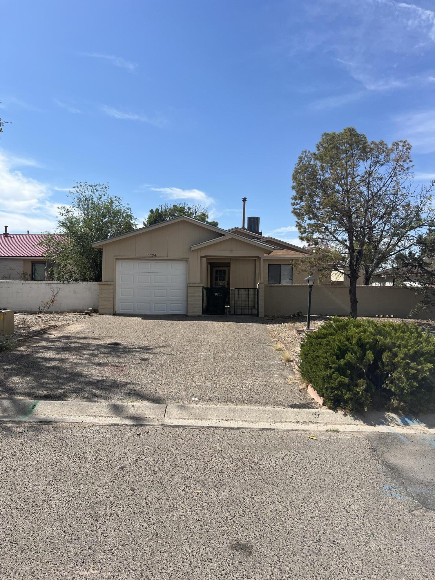 Photo 11 — 2596 Harvard Drive SE