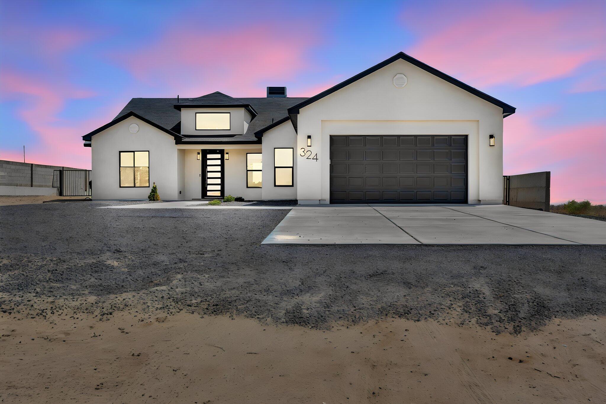 324 2nd Street NE, Rio Rancho, NM 87124