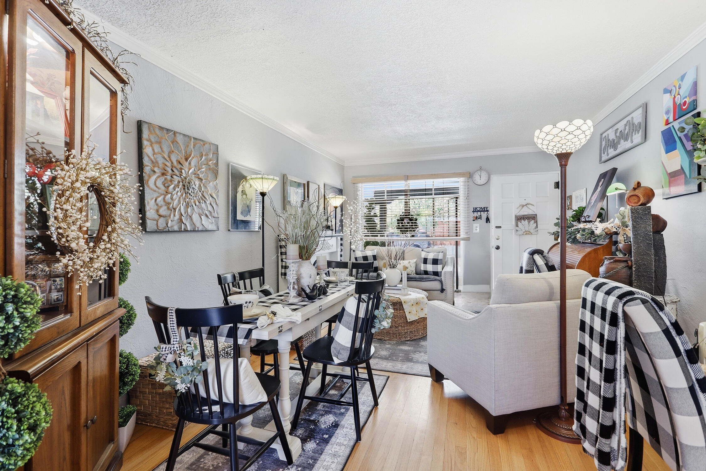 Photo 6 — 401 Aliso Drive NE