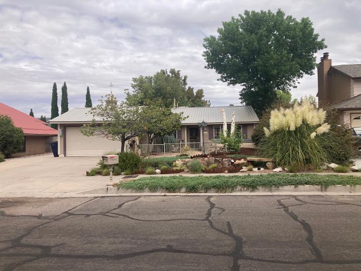 7217 Vivian Drive NE, Albuquerque, NM 87109
