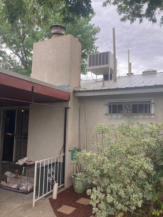 Photo 5 — 7217 Vivian Drive NE