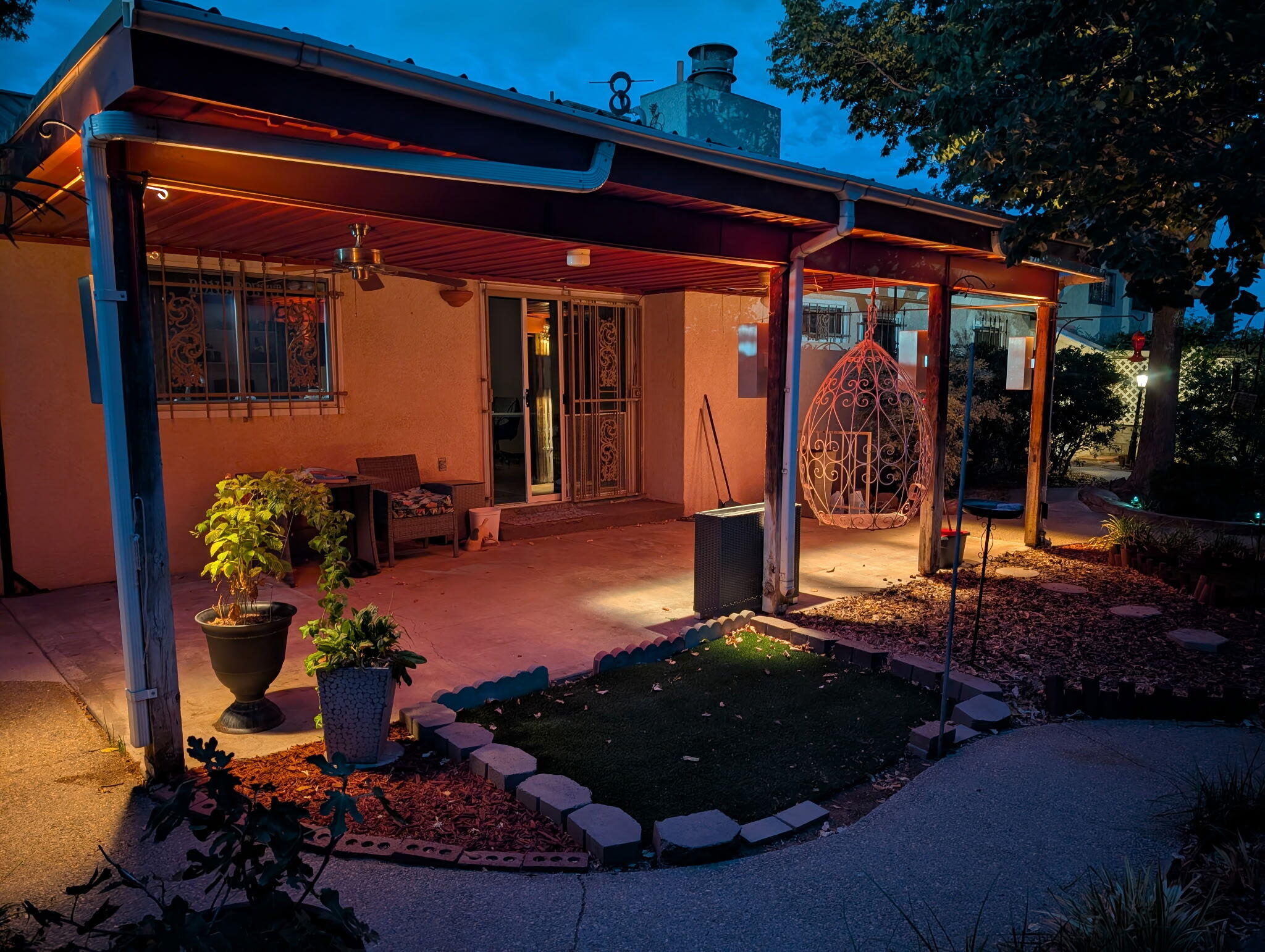 Photo 18 — 7217 Vivian Drive NE