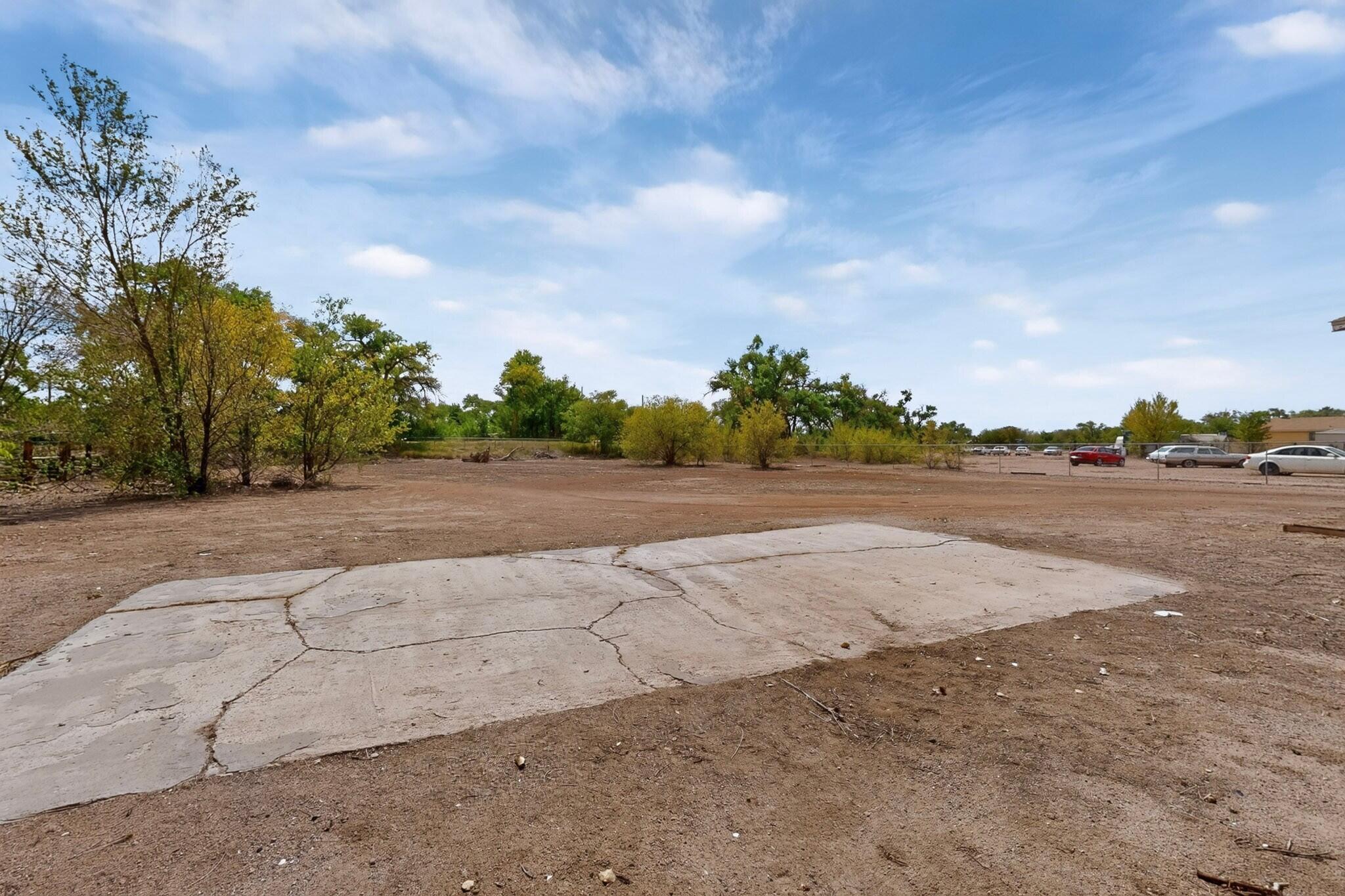 Photo 6 — 2062 Tapia Boulevard SW