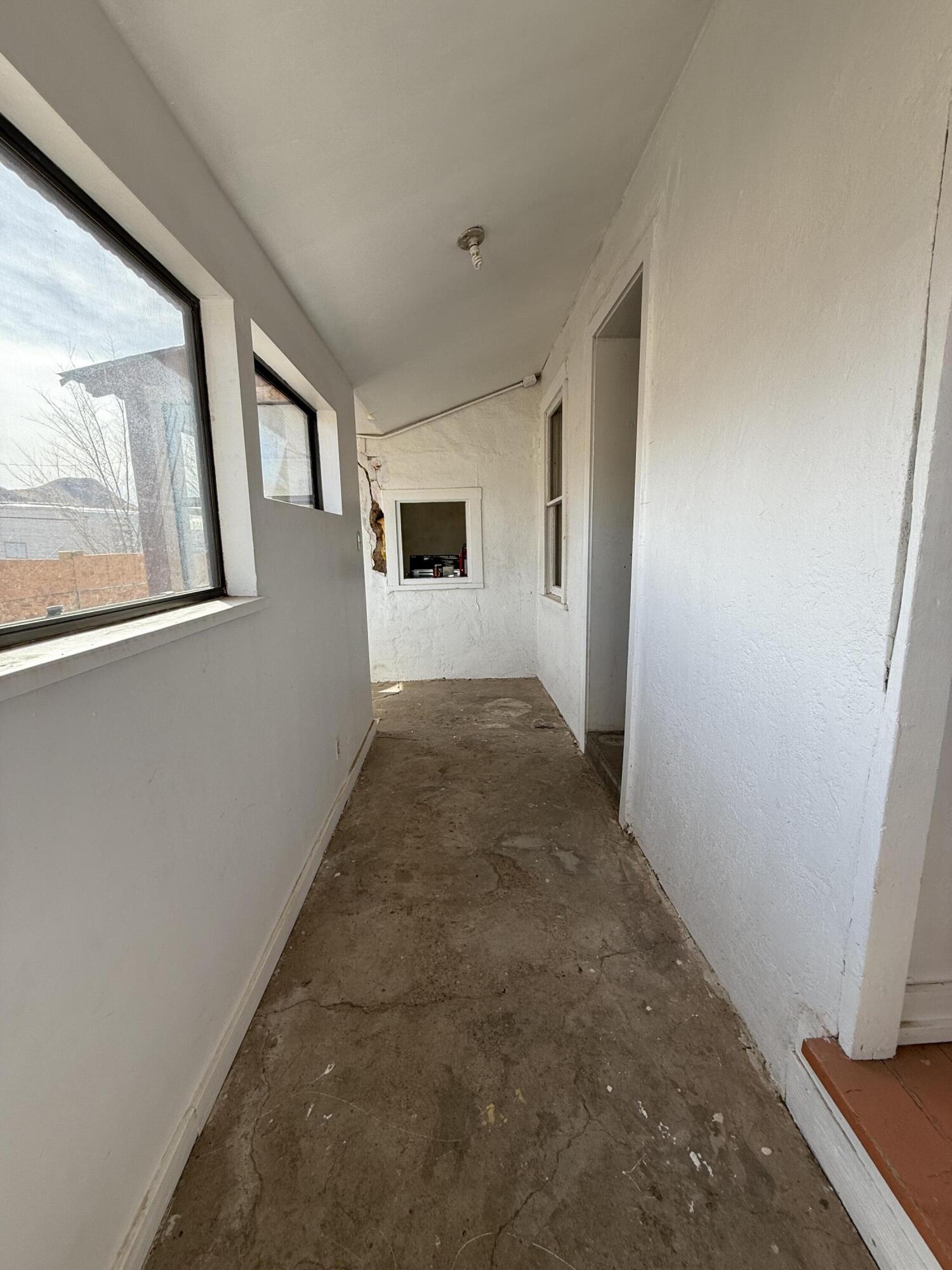 Photo 4 — 708 Spruce Street
