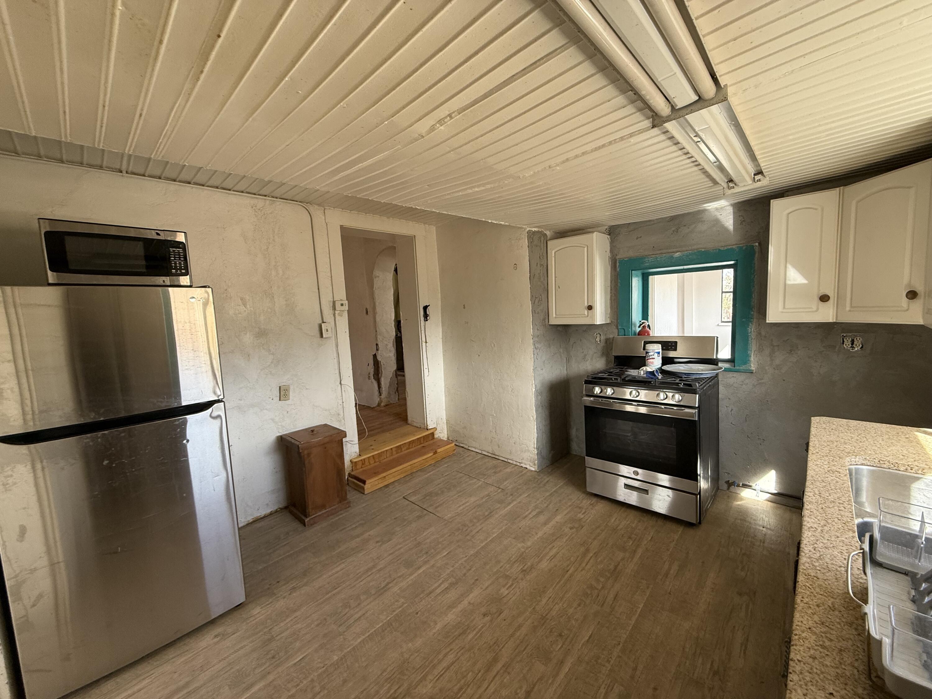 Photo 10 — 708 Spruce Street