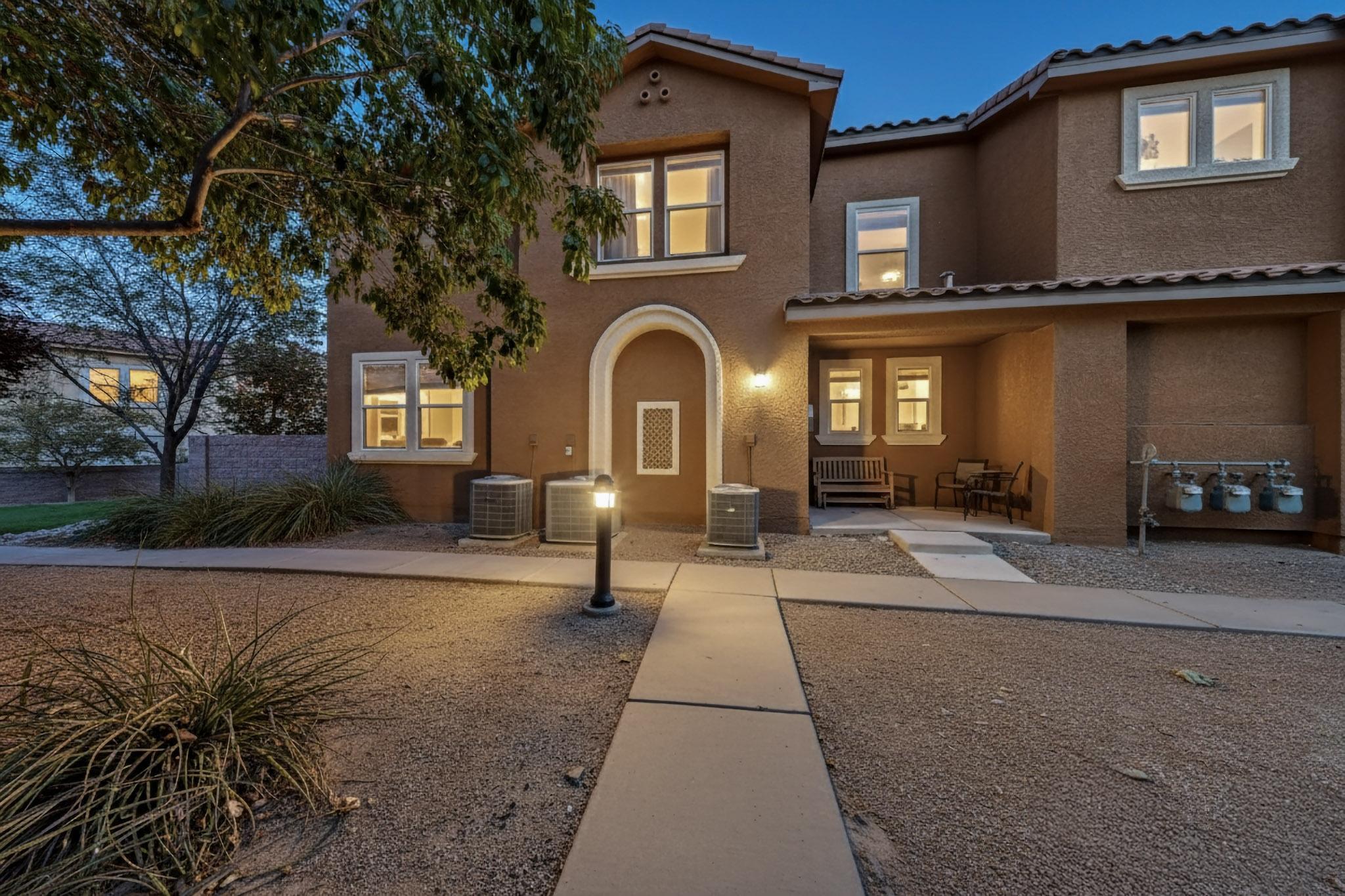601 Menaul Boulevard NE UNIT 1404