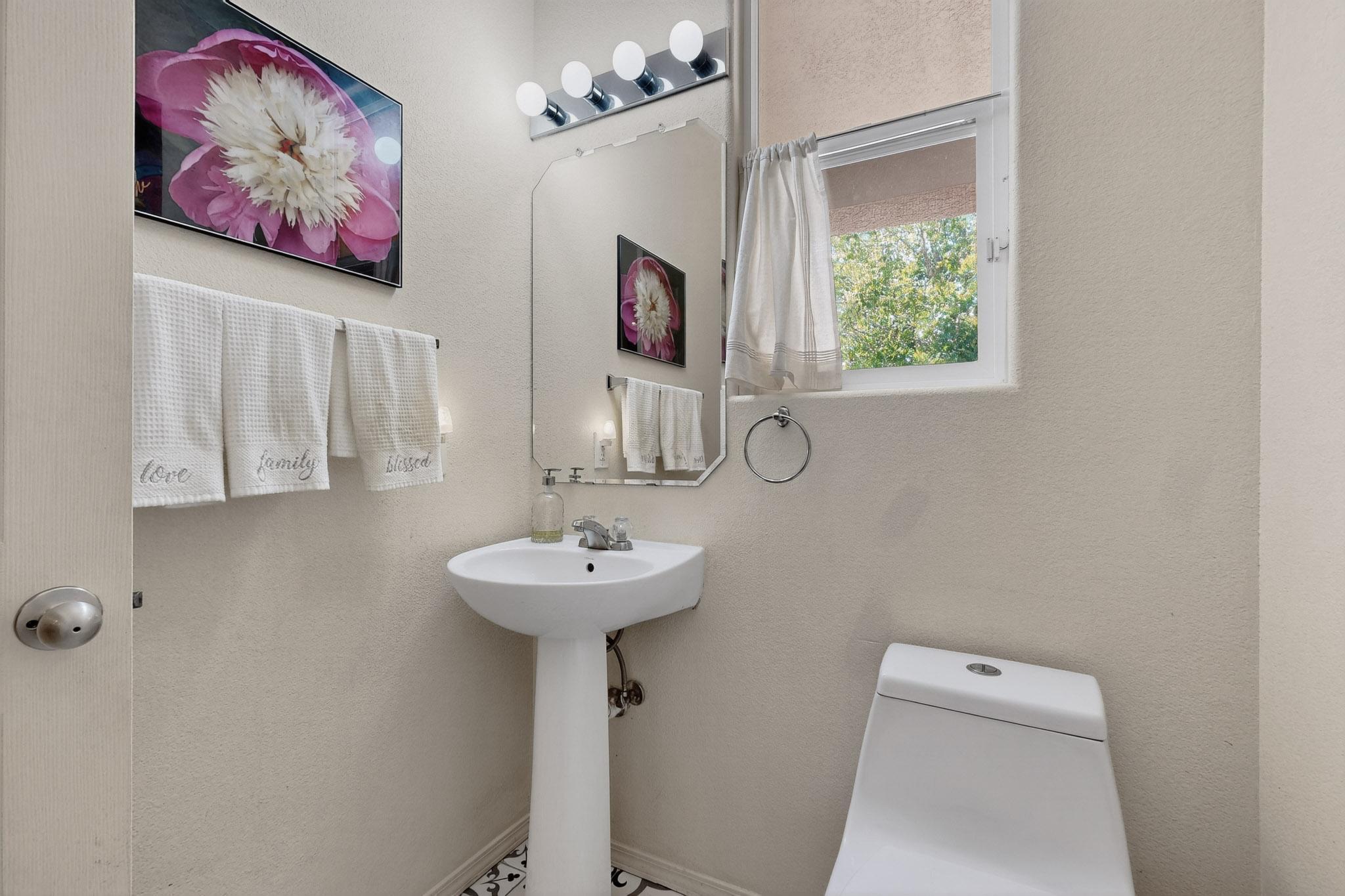 Photo 19 — 601 Menaul Boulevard NE UNIT 1404