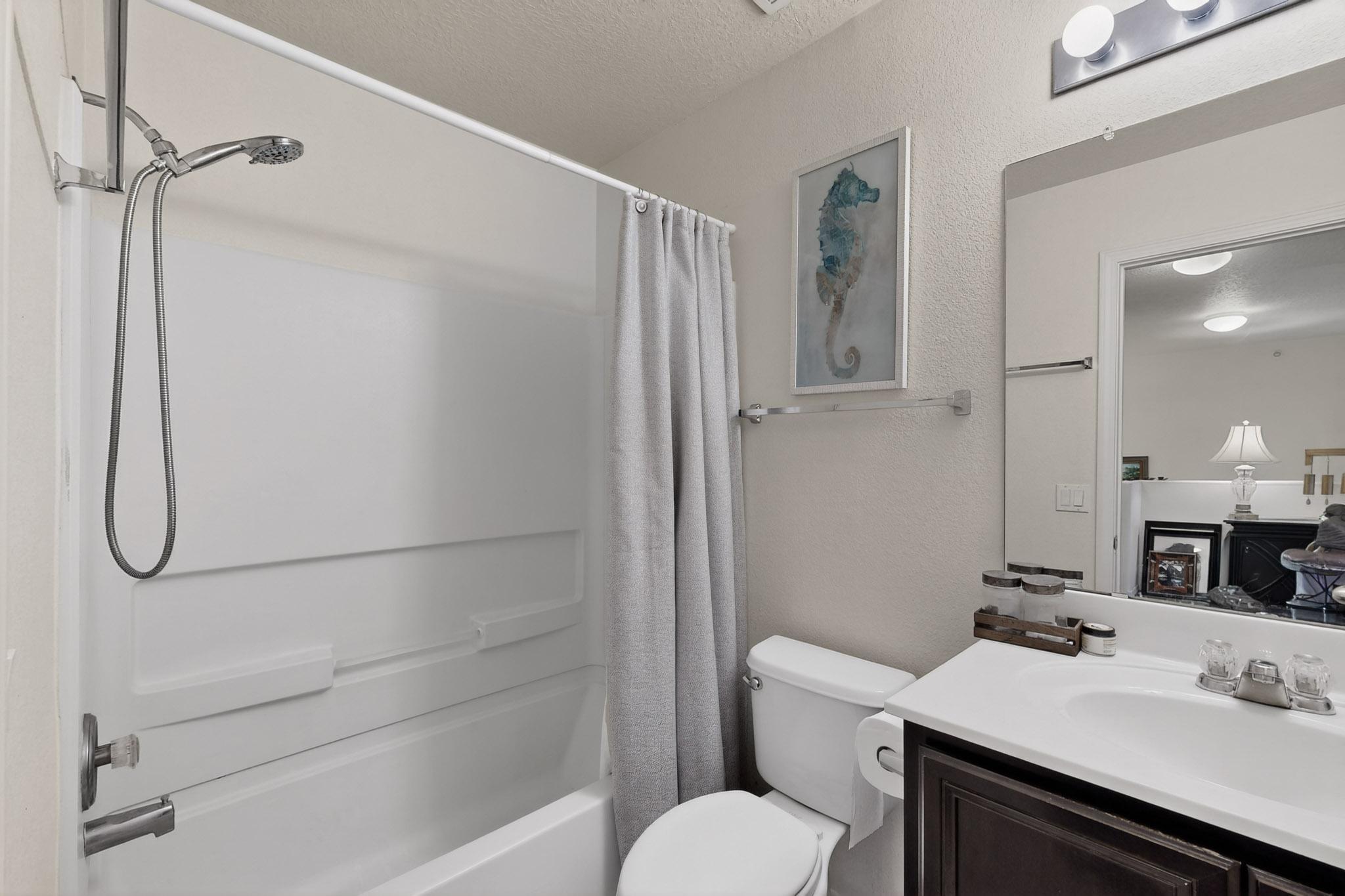 Photo 13 — 601 Menaul Boulevard NE UNIT 1404
