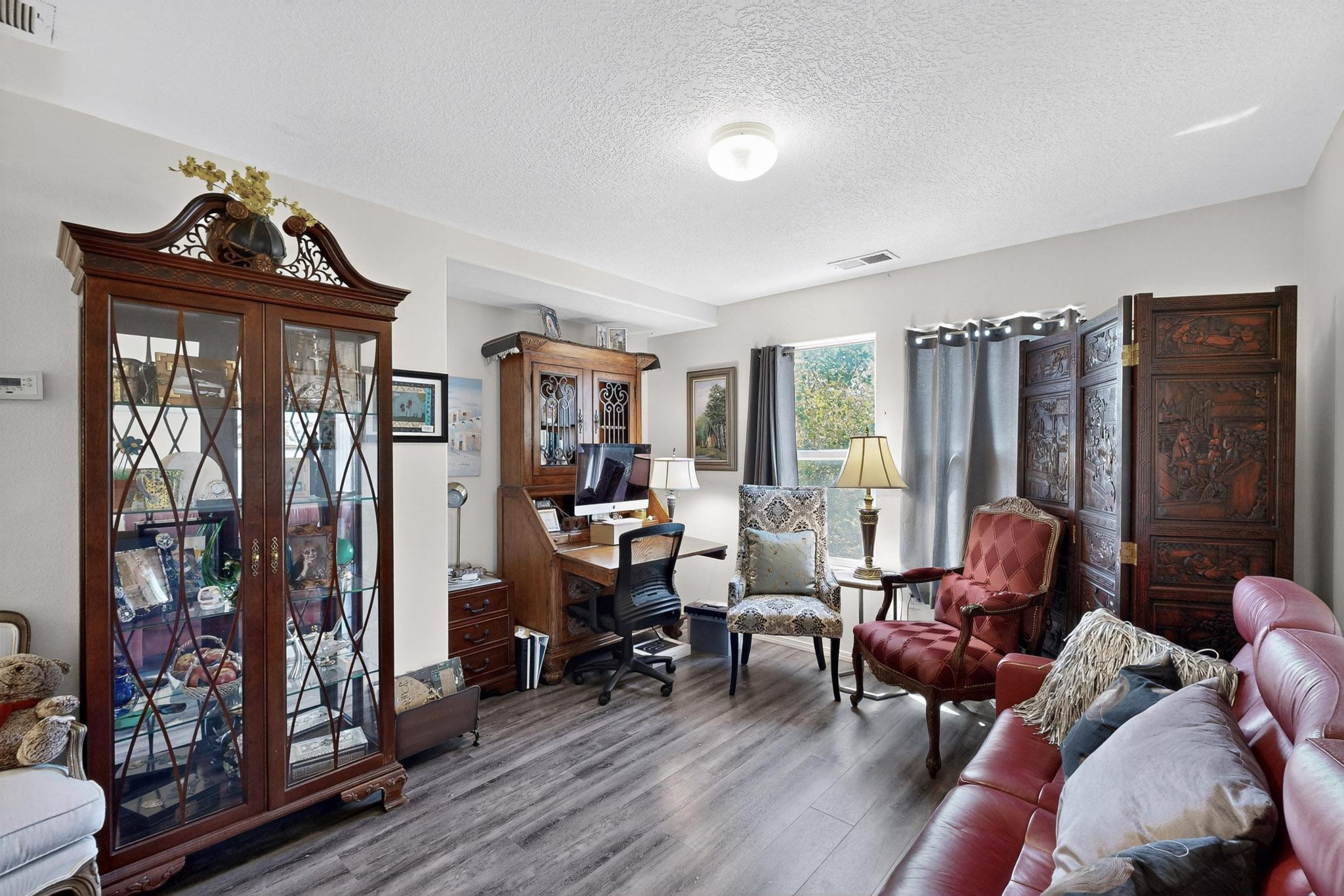 Photo 11 — 601 Menaul Boulevard NE UNIT 1404