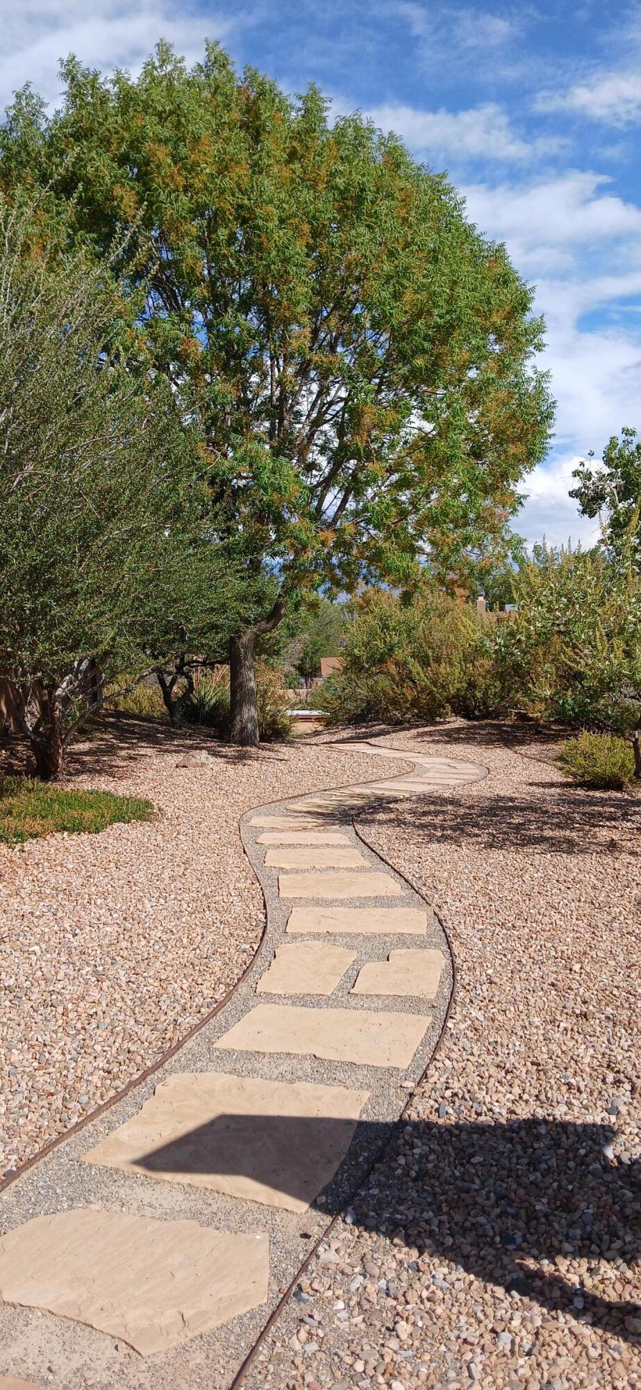 Photo 6 — 2 Sandia Trail North