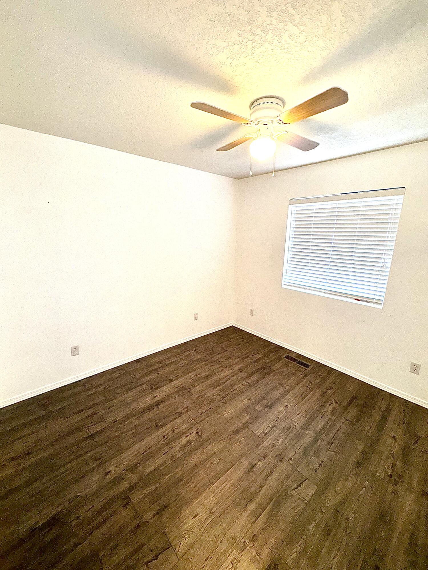 Photo 11 — 7039 Casa Elena Drive NE