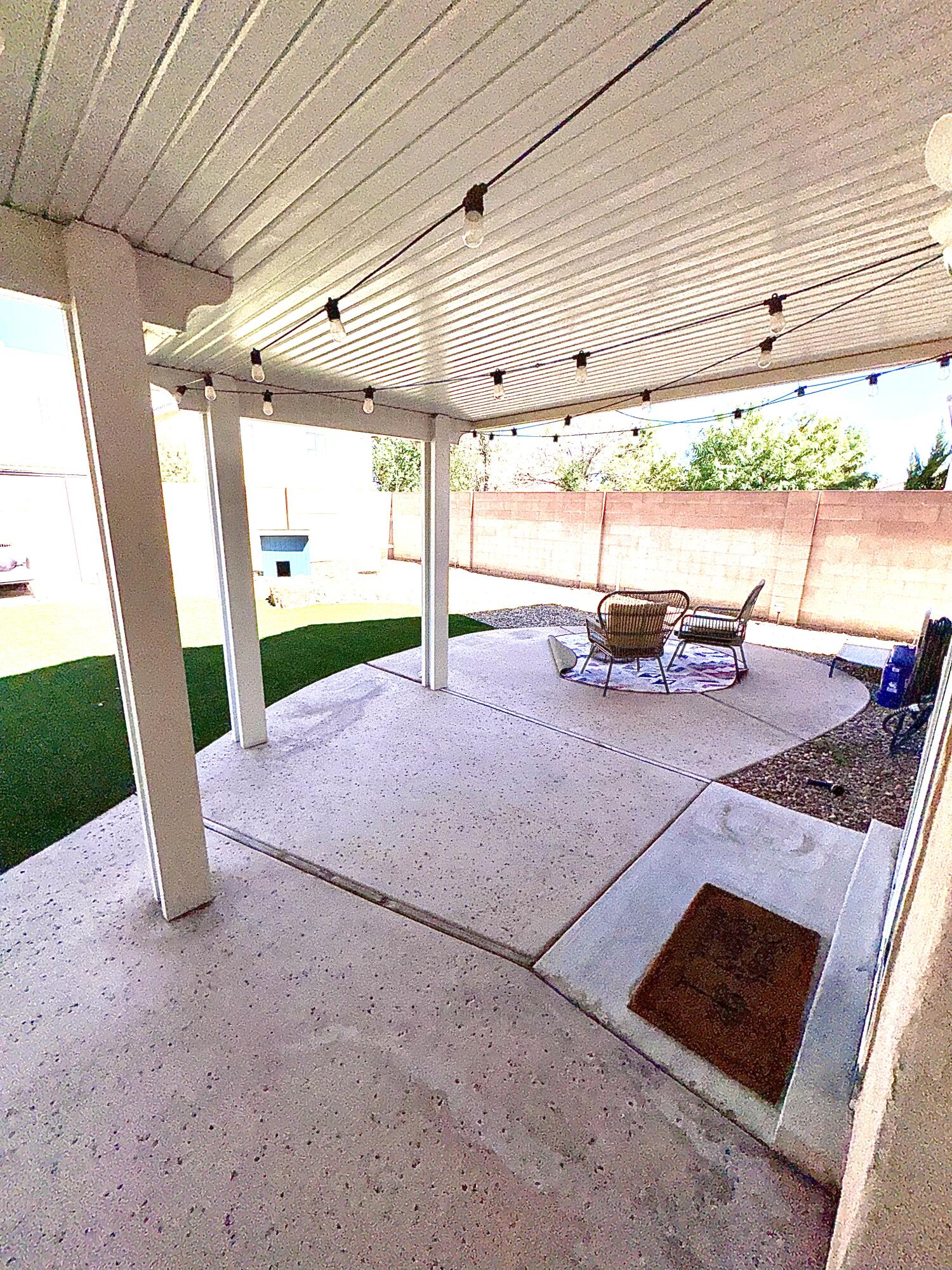 Photo 2 — 7039 Casa Elena Drive NE